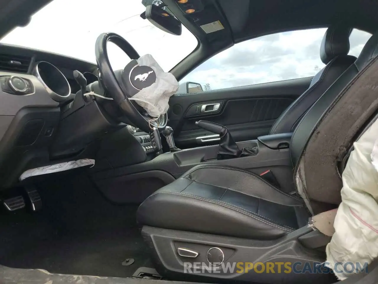 7 Photograph of a damaged car 1FATP8UH8K5158573 FORD ALL Models 2019