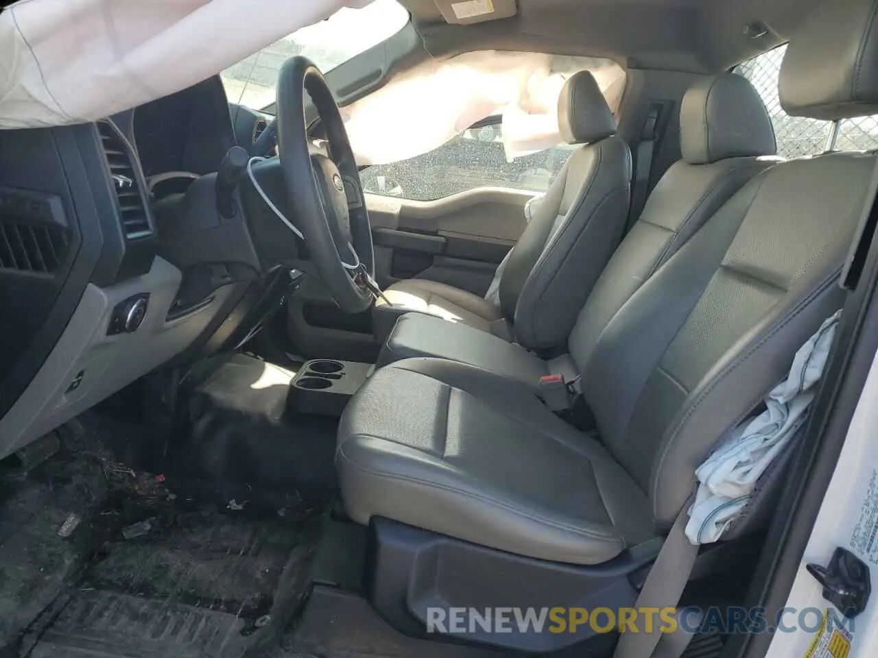 7 Photograph of a damaged car 1FTMF1C55KKD15882 FORD All Models 2019