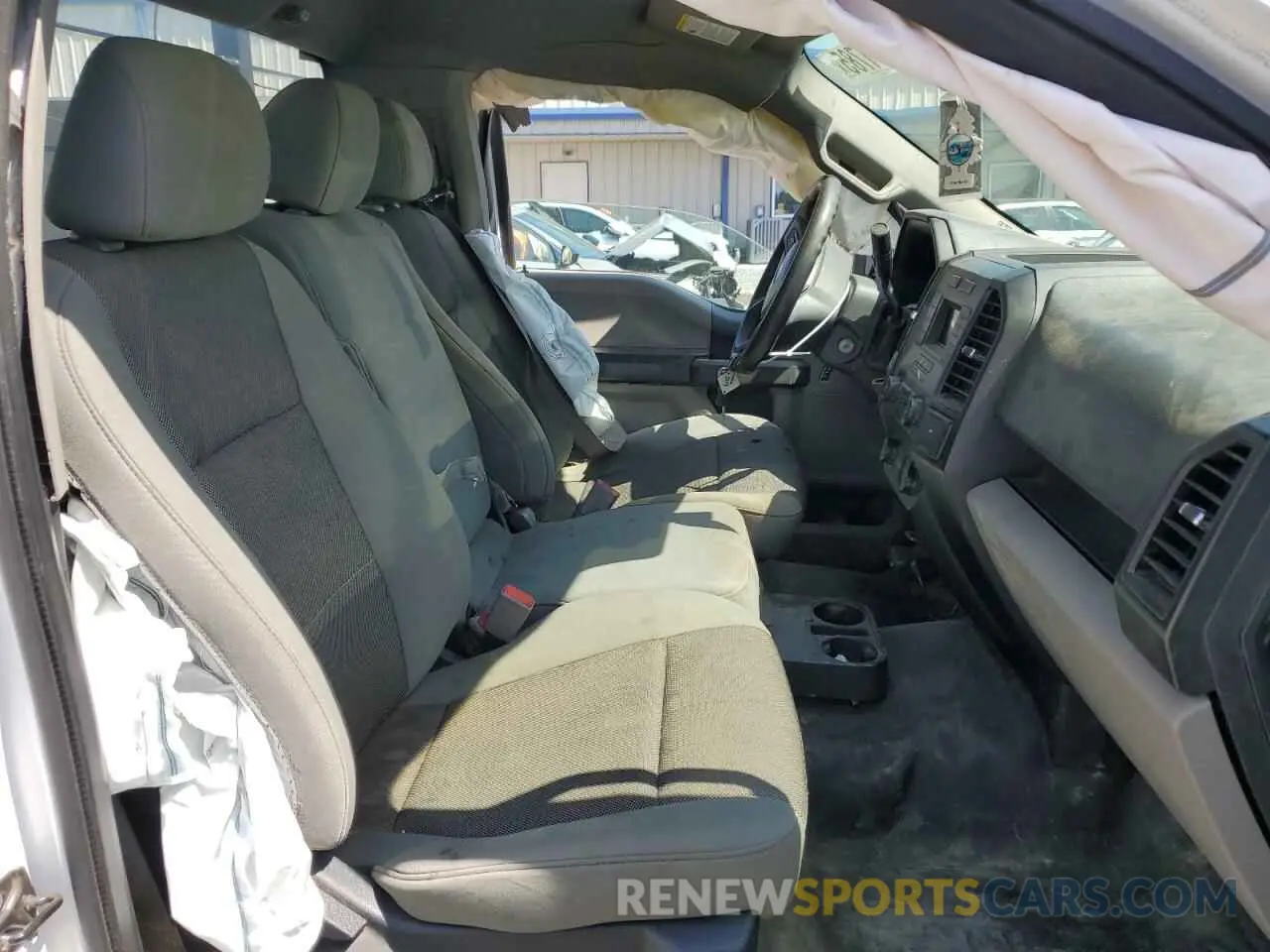 7 Фотография поврежденного автомобиля 1FTMF1CB0KKD31820 FORD All Models 2019