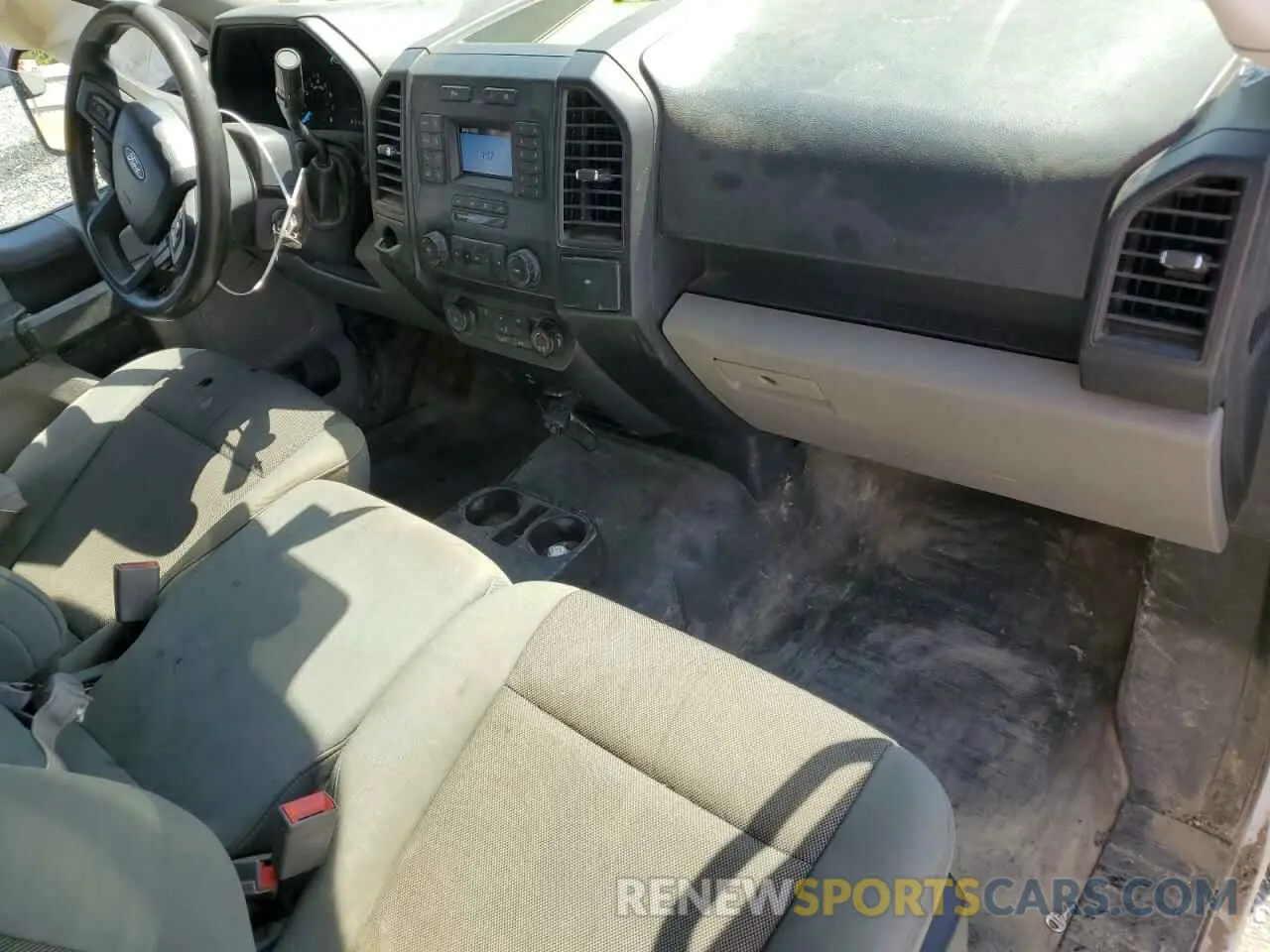 8 Фотография поврежденного автомобиля 1FTMF1CB0KKD31820 FORD All Models 2019