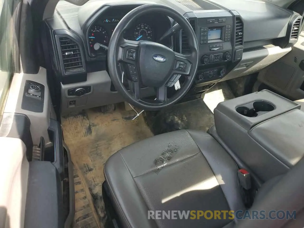 8 Фотография поврежденного автомобиля 1FTMF1CB4KKE70932 FORD All Models 2019