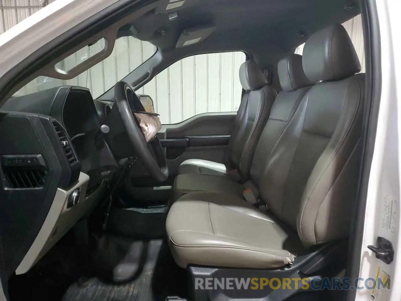 7 Фотография поврежденного автомобиля 1FTMF1CB5KKE68610 FORD All Models 2019