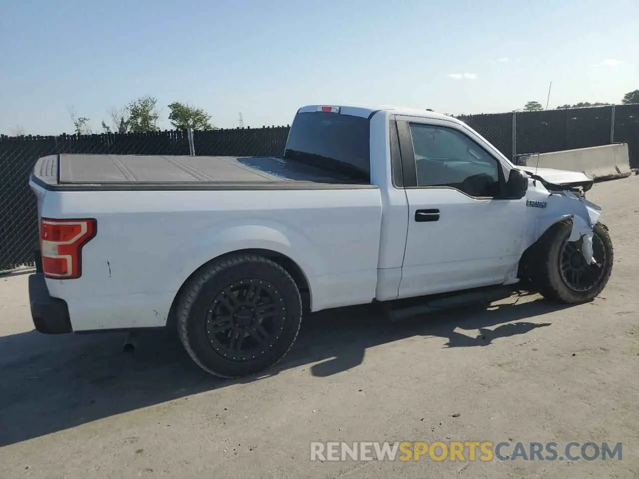 3 Photograph of a damaged car 1FTMF1CBXKKC82609 FORD All Models 2019