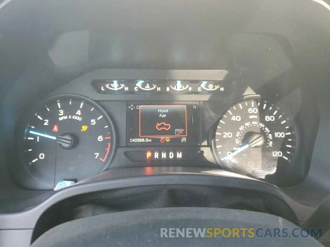 9 Фотография поврежденного автомобиля 1FTMF1CP5KKE39216 FORD All Models 2019