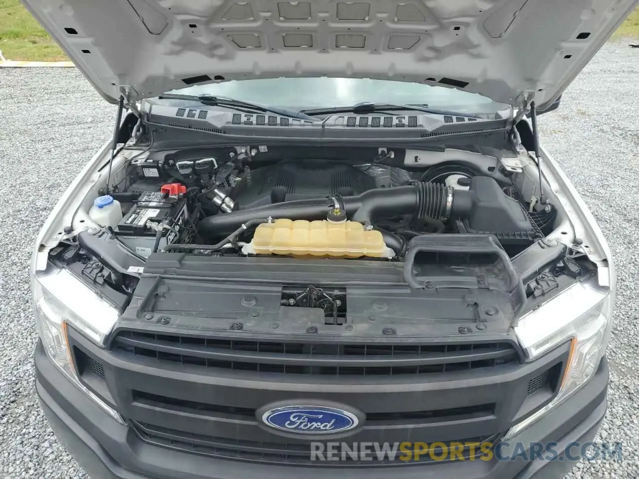 11 Фотография поврежденного автомобиля 1FTNF1C49KKC71705 FORD All Models 2019