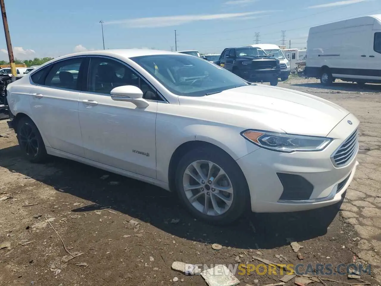 4 Фотография поврежденного автомобиля 3FA6P0MU2KR169075 FORD ALL Models 2019