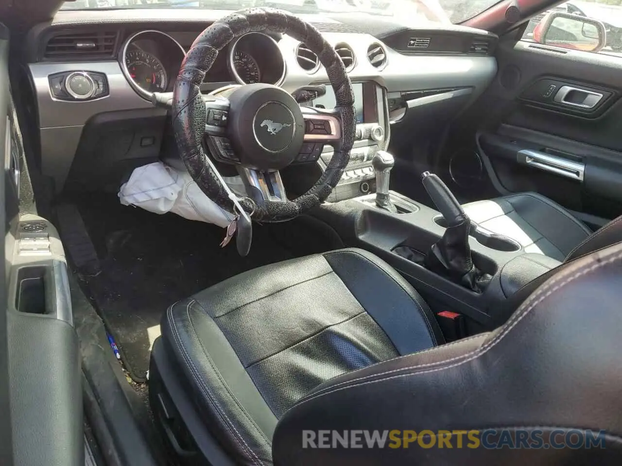 8 Фотография поврежденного автомобиля 1FATP8UH8L5125509 FORD ALL Models 2020