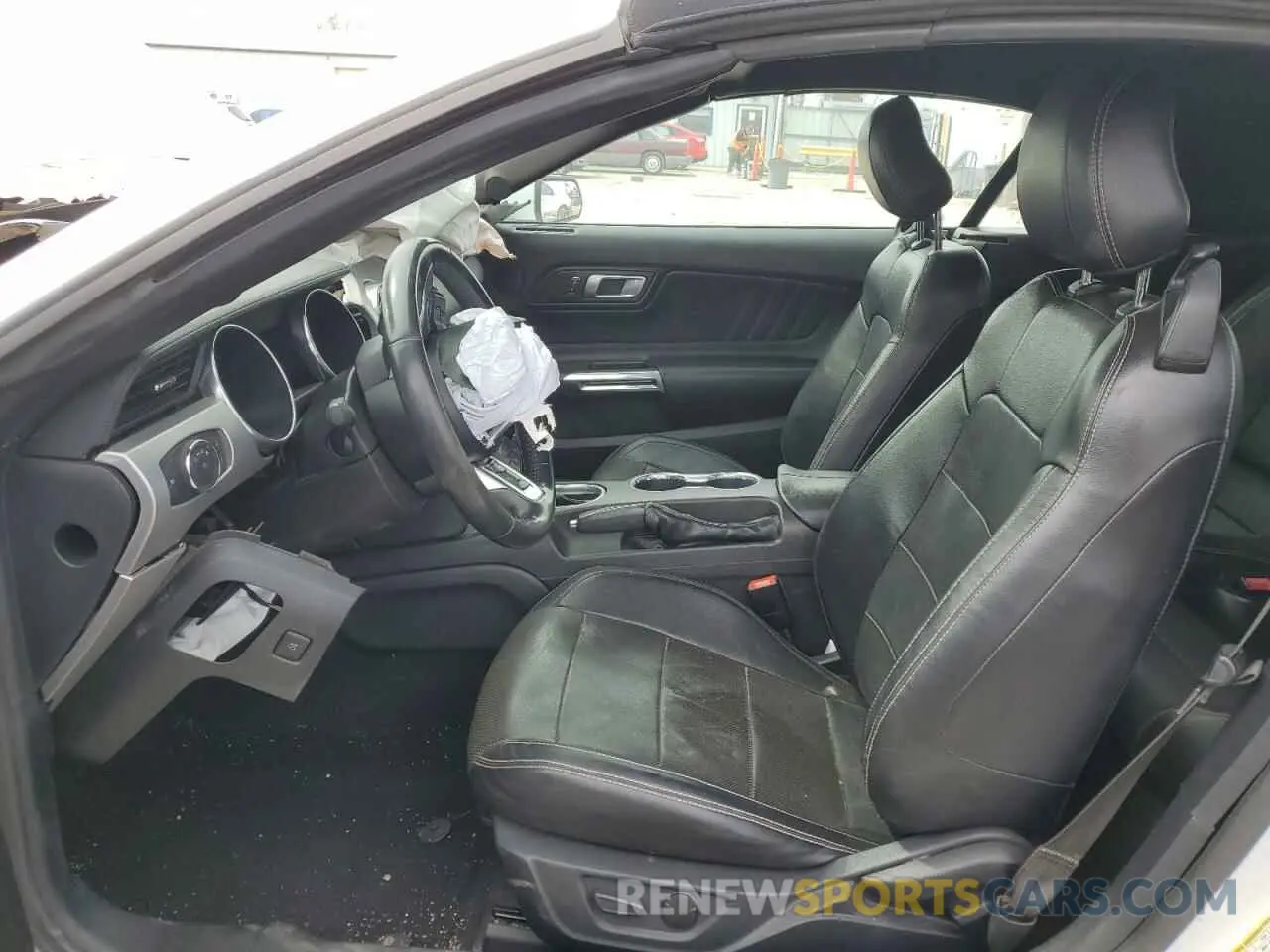 7 Photograph of a damaged car 1FATP8UHXL5113250 FORD ALL Models 2020