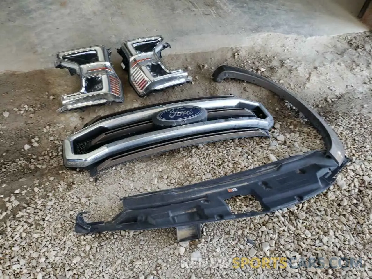 12 Фотография поврежденного автомобиля 1FT8W3BT1LED32482 FORD ALL Models 2020