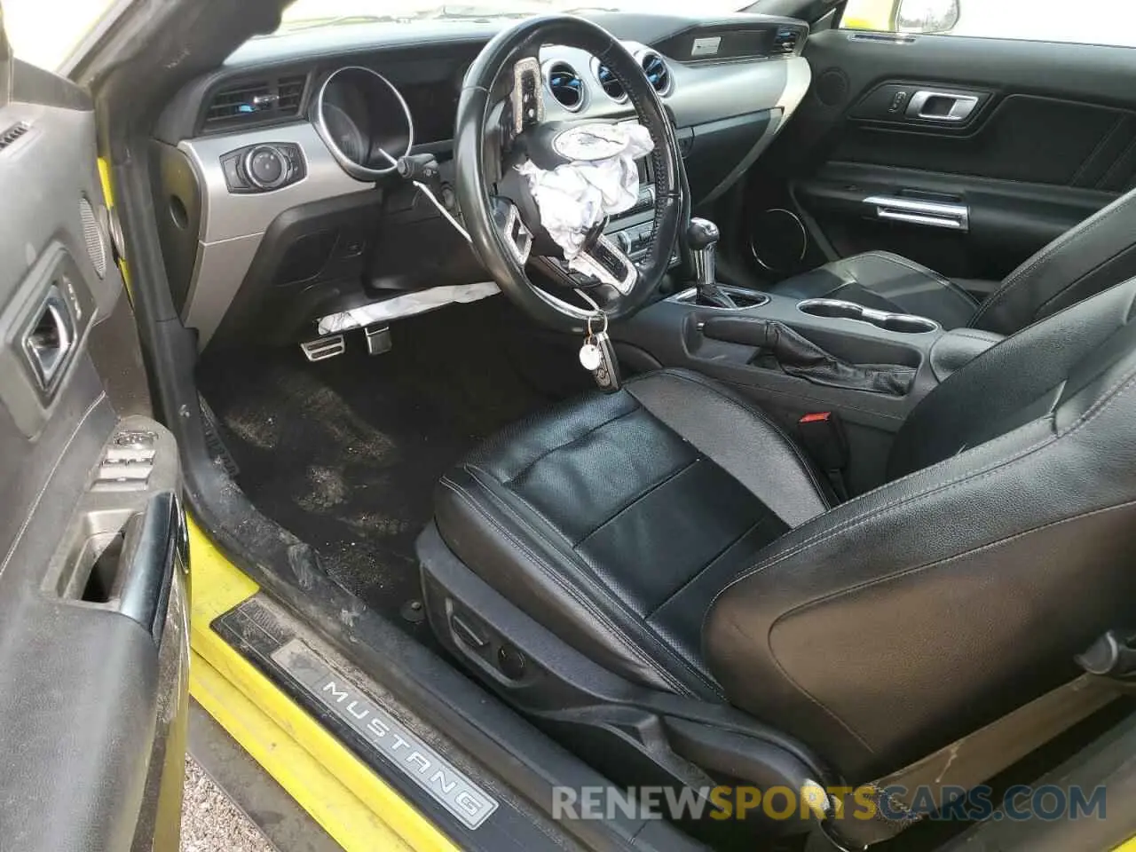 8 Photograph of a damaged car 1FATP8UH9M5108350 FORD ALL Models 2021