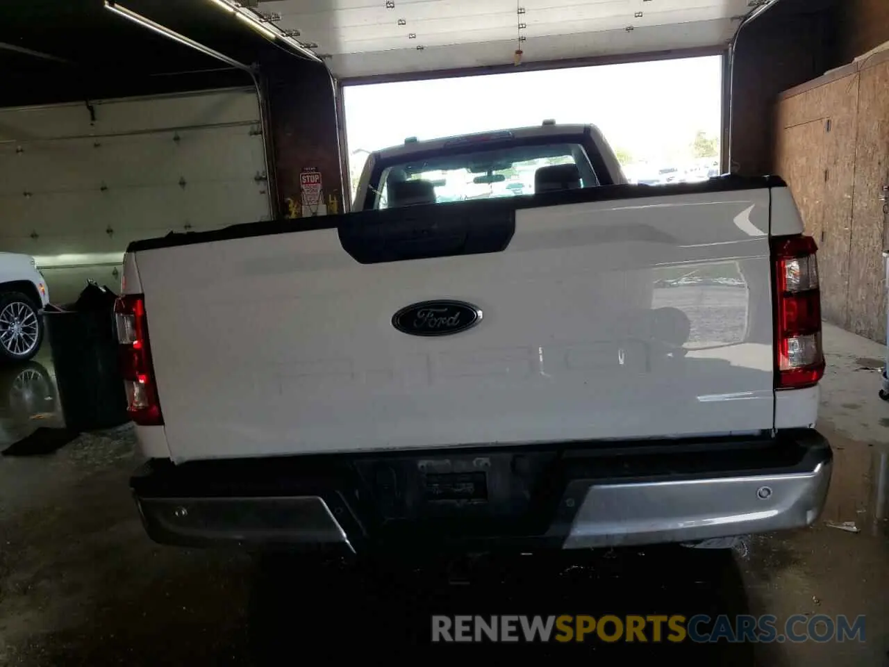 6 Photograph of a damaged car 1FTMF1EB8MKE16551 FORD All Models 2021