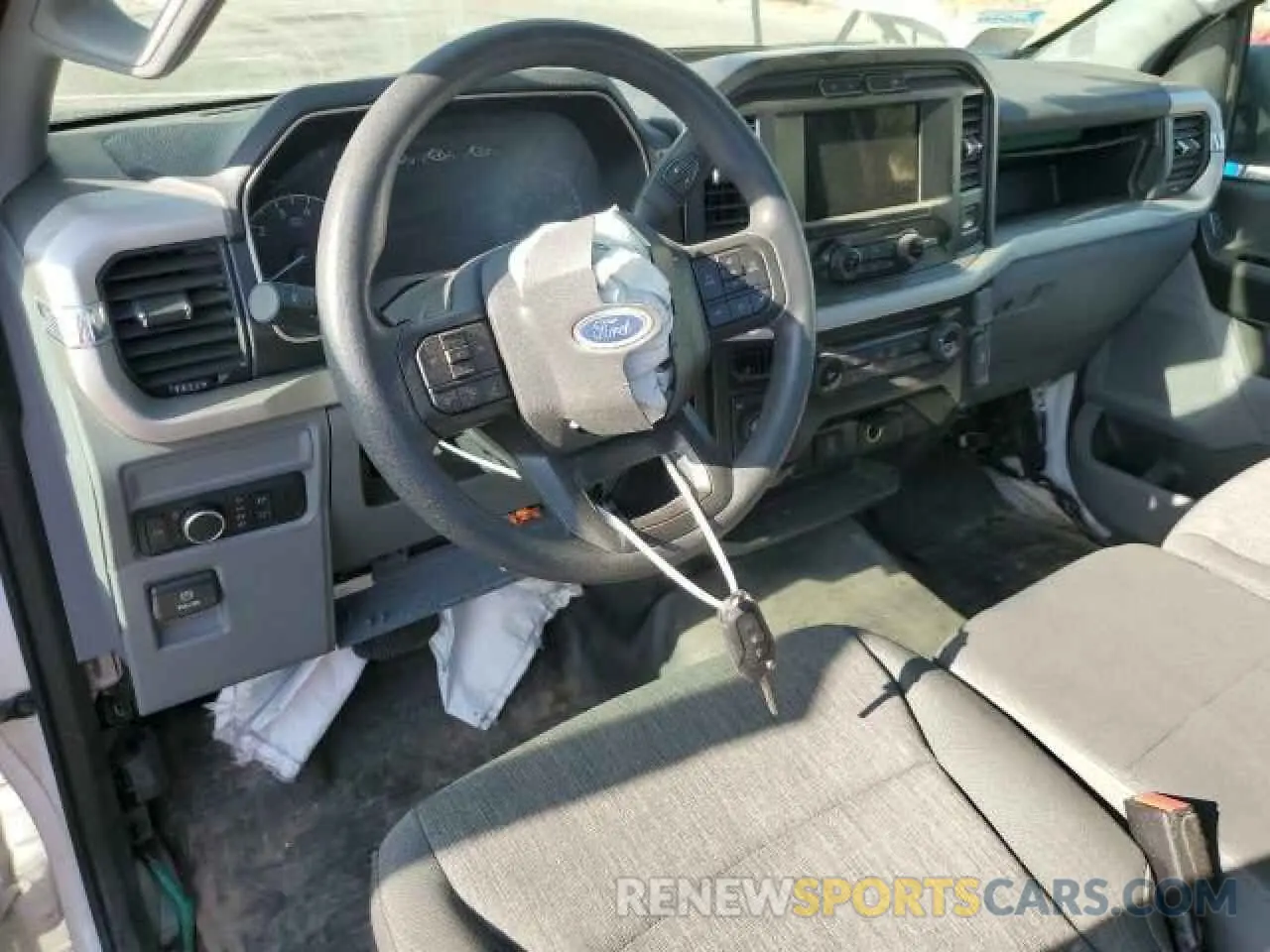 8 Photograph of a damaged car 1FTMF1EP3MKE42566 FORD All Models 2021