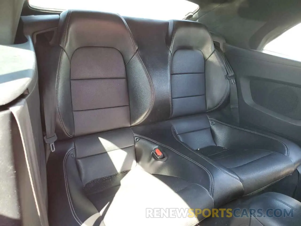 10 Фотография поврежденного автомобиля 1FATP8UH6N5124426 FORD ALL Models 2022