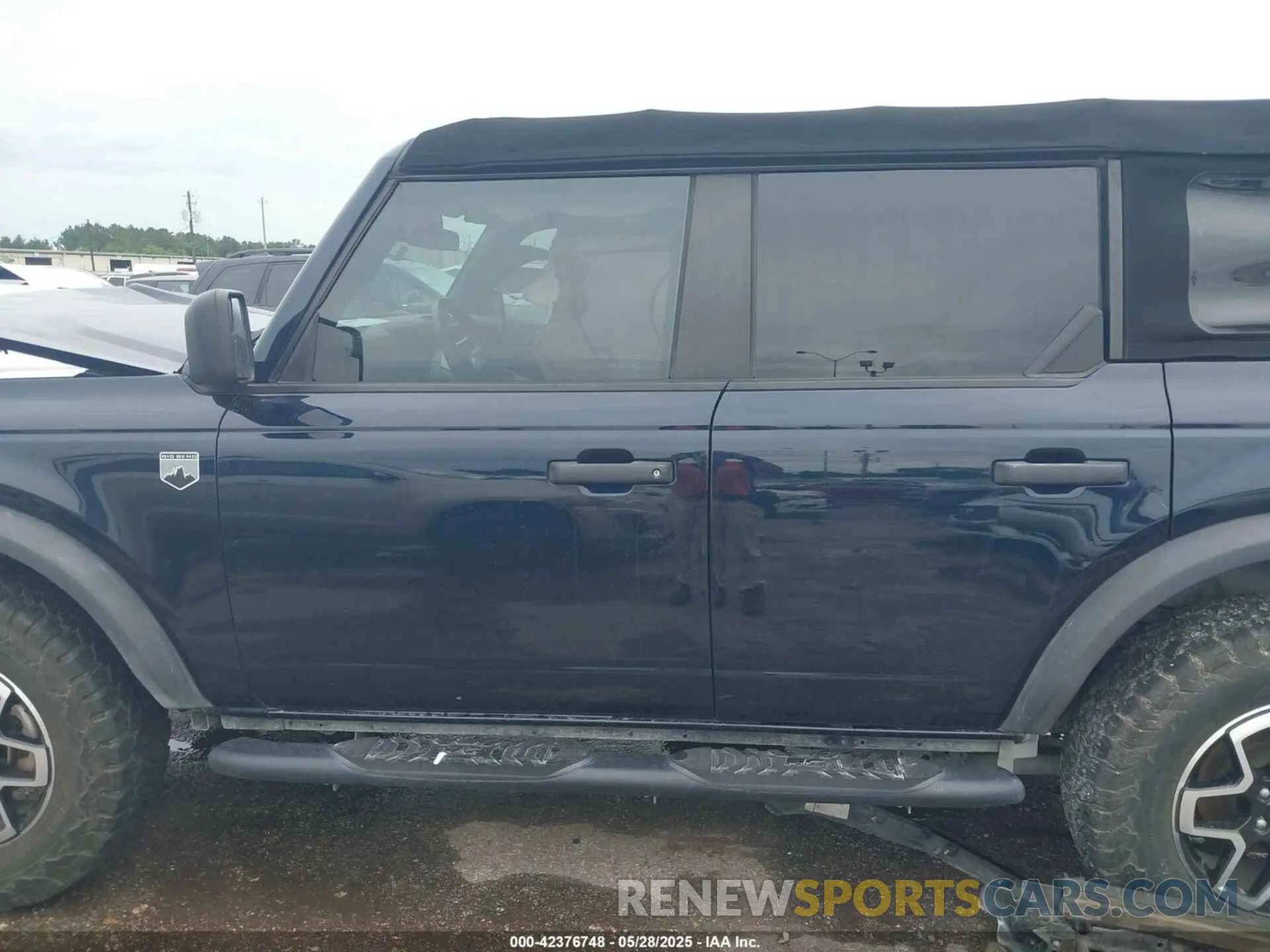 15 Photograph of a damaged car 1FMDE5BH2MLA85541 FORD BRONCO 2021