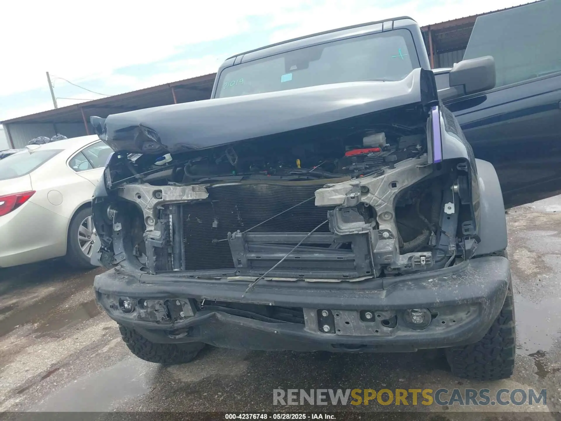6 Photograph of a damaged car 1FMDE5BH2MLA85541 FORD BRONCO 2021