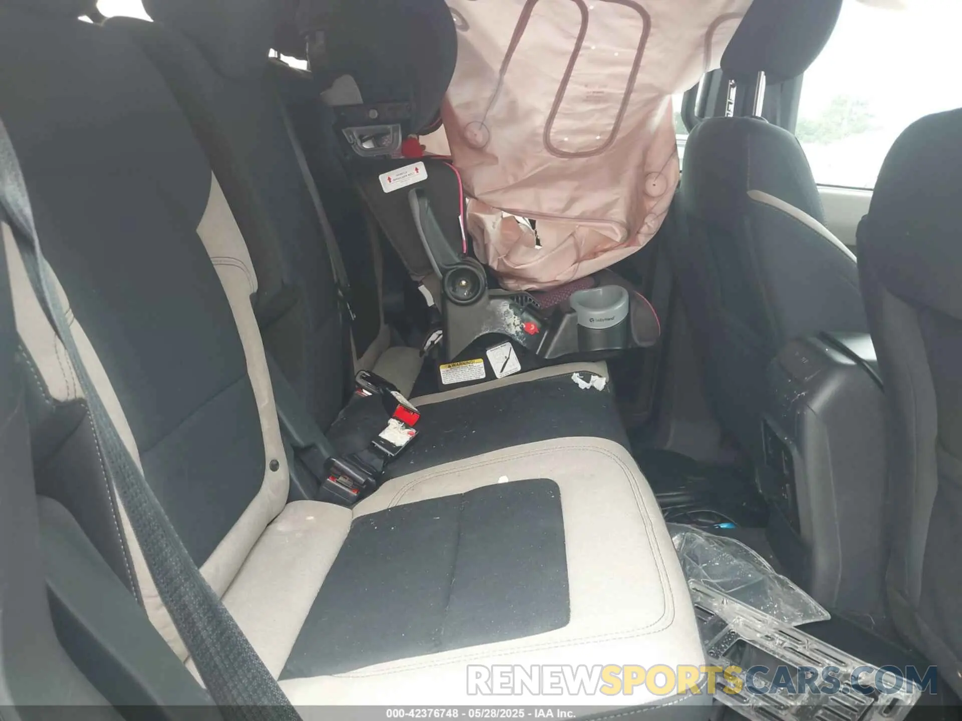 8 Photograph of a damaged car 1FMDE5BH2MLA85541 FORD BRONCO 2021