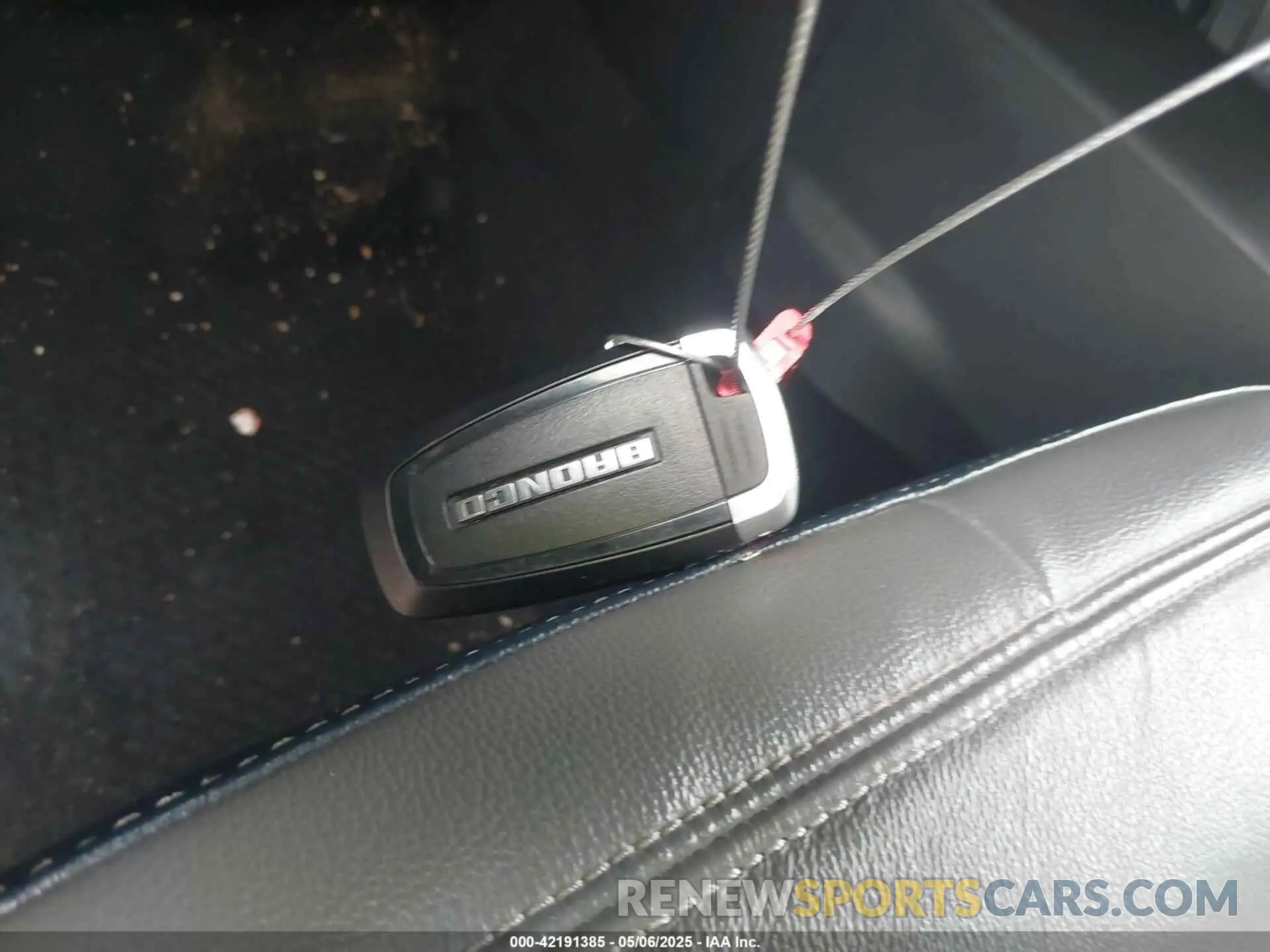 11 Photograph of a damaged car 1FMDE5BH9MLA71524 FORD BRONCO 2021