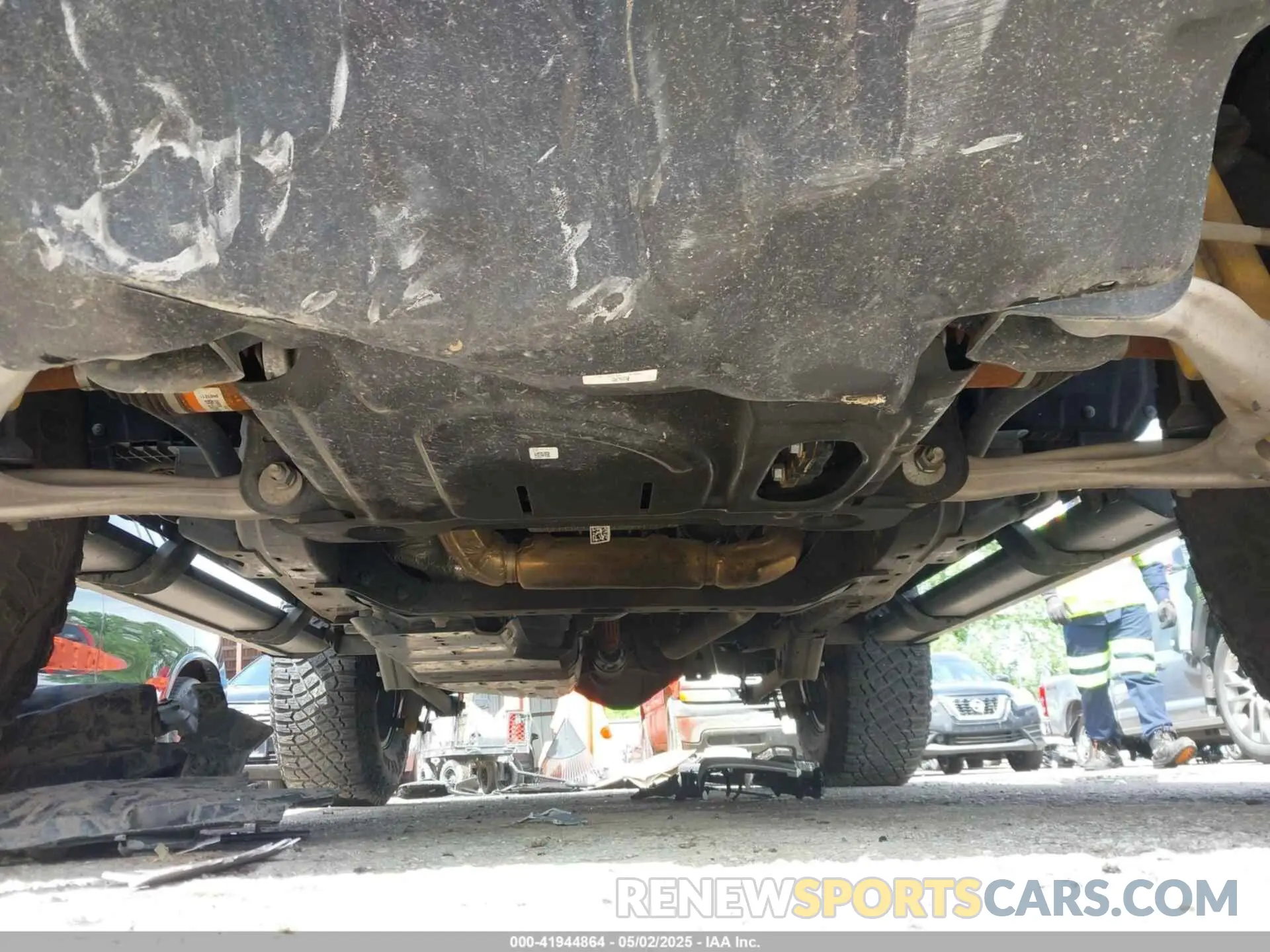 13 Photograph of a damaged car 1FMDE5CHXMLA64063 FORD BRONCO 2021