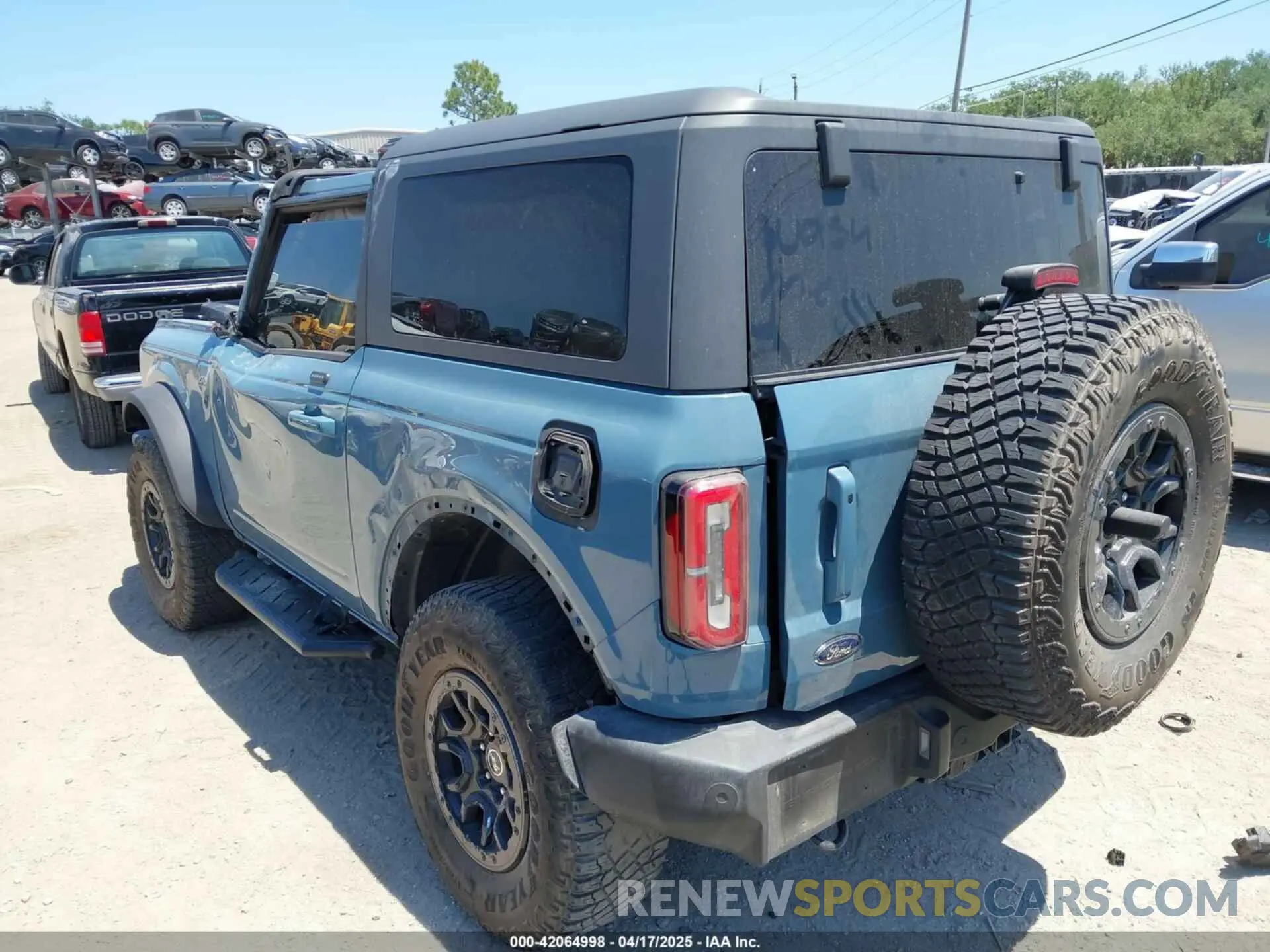 3 Фотография поврежденного автомобиля 1FMDE5CP5MLA98340 FORD BRONCO 2021
