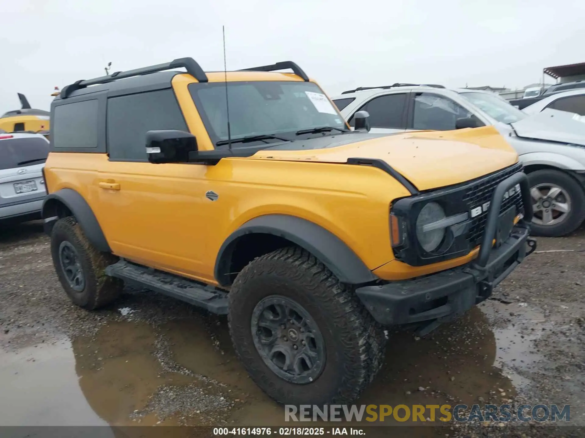 14 Photograph of a damaged car 1FMDE5CP8MLB05023 FORD BRONCO 2021