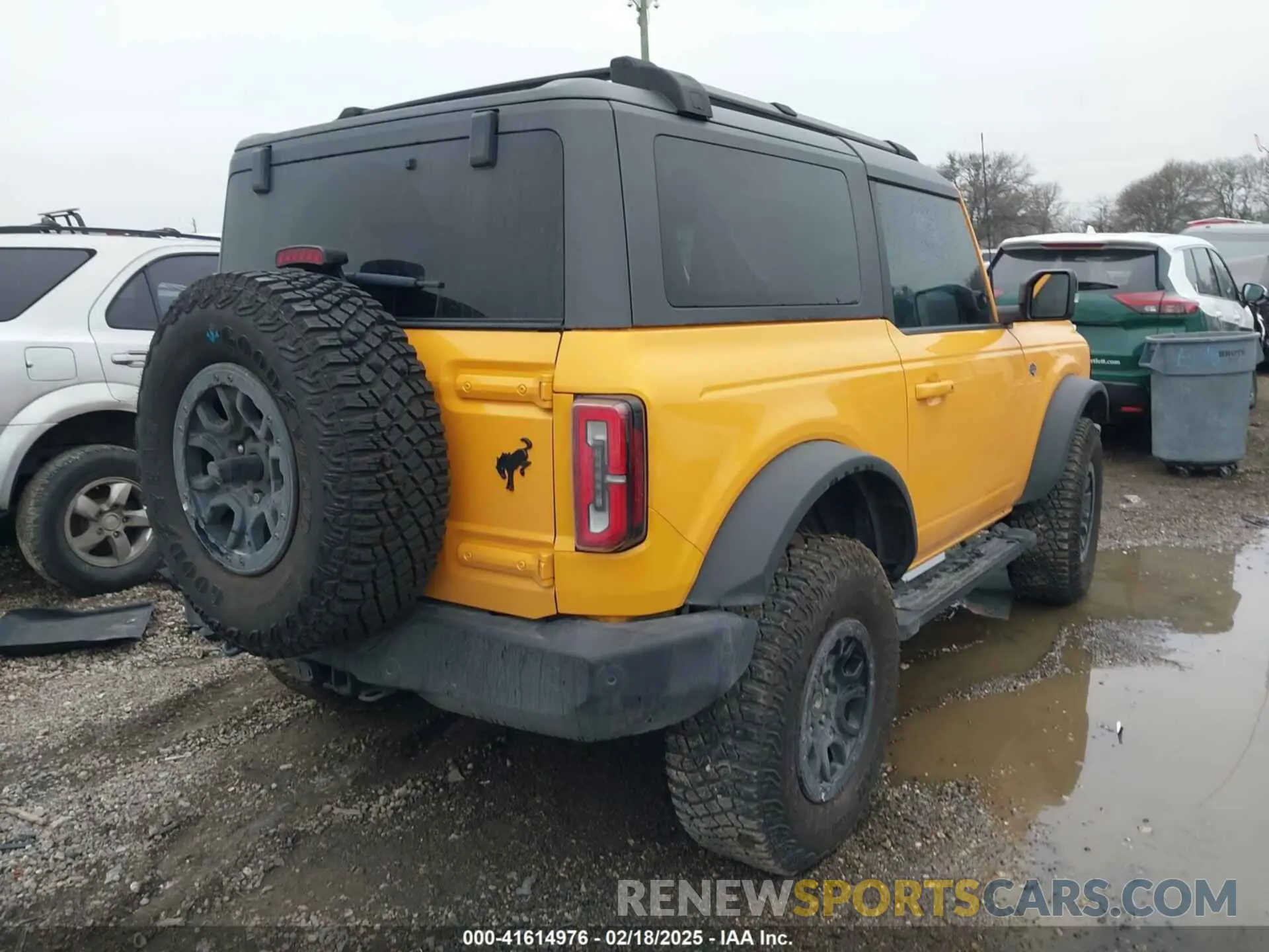 4 Photograph of a damaged car 1FMDE5CP8MLB05023 FORD BRONCO 2021