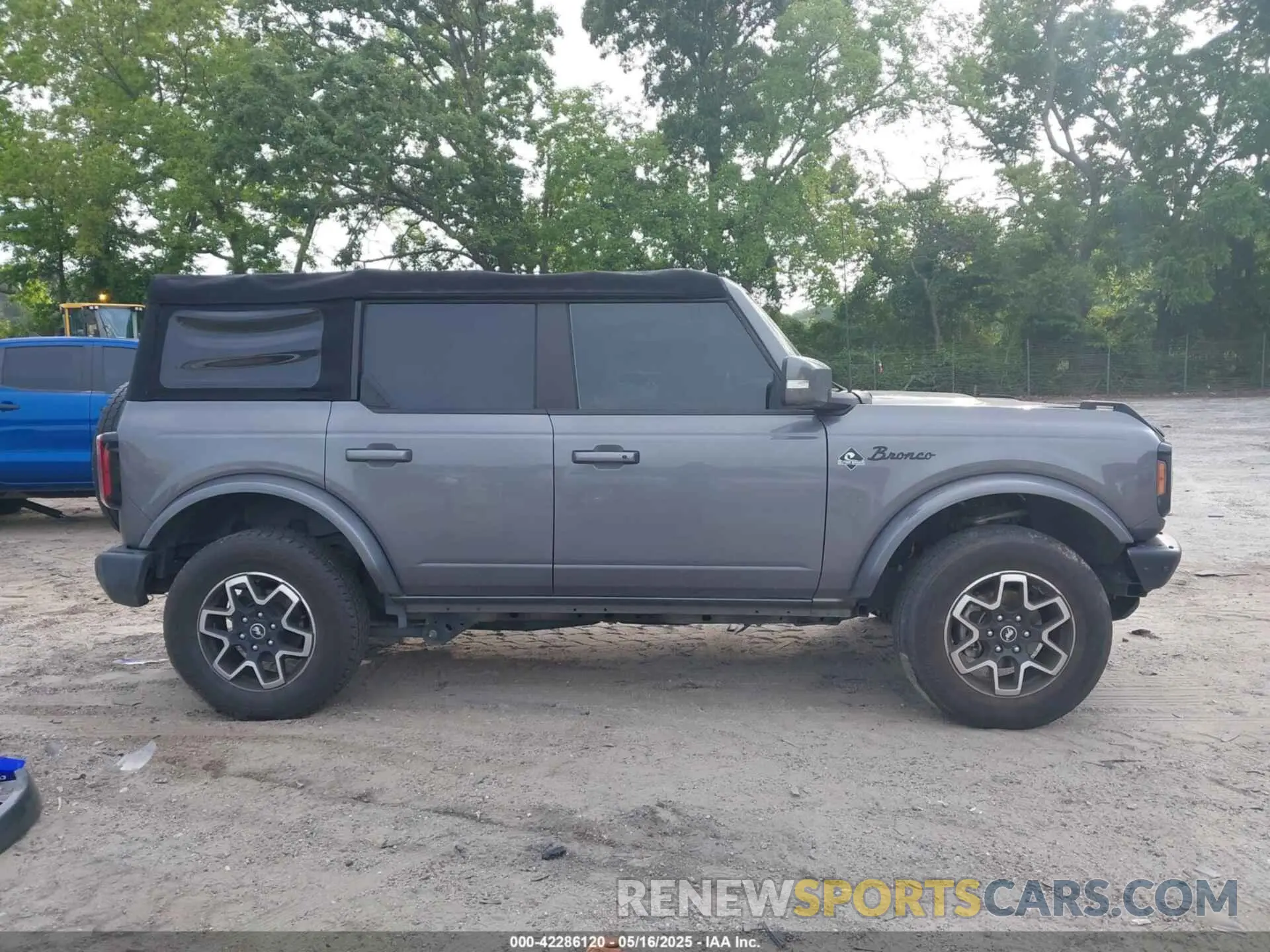13 Photograph of a damaged car 1FMDE5DH9MLA62853 FORD BRONCO 2021