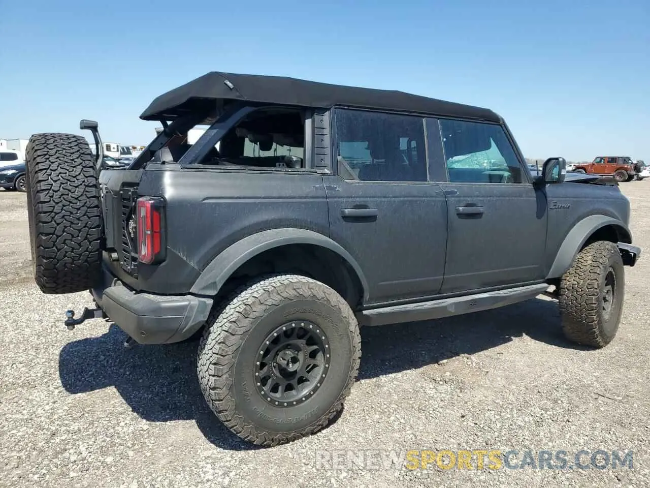 3 Photograph of a damaged car 1FMEE5DP0MLA89743 FORD BRONCO 2021
