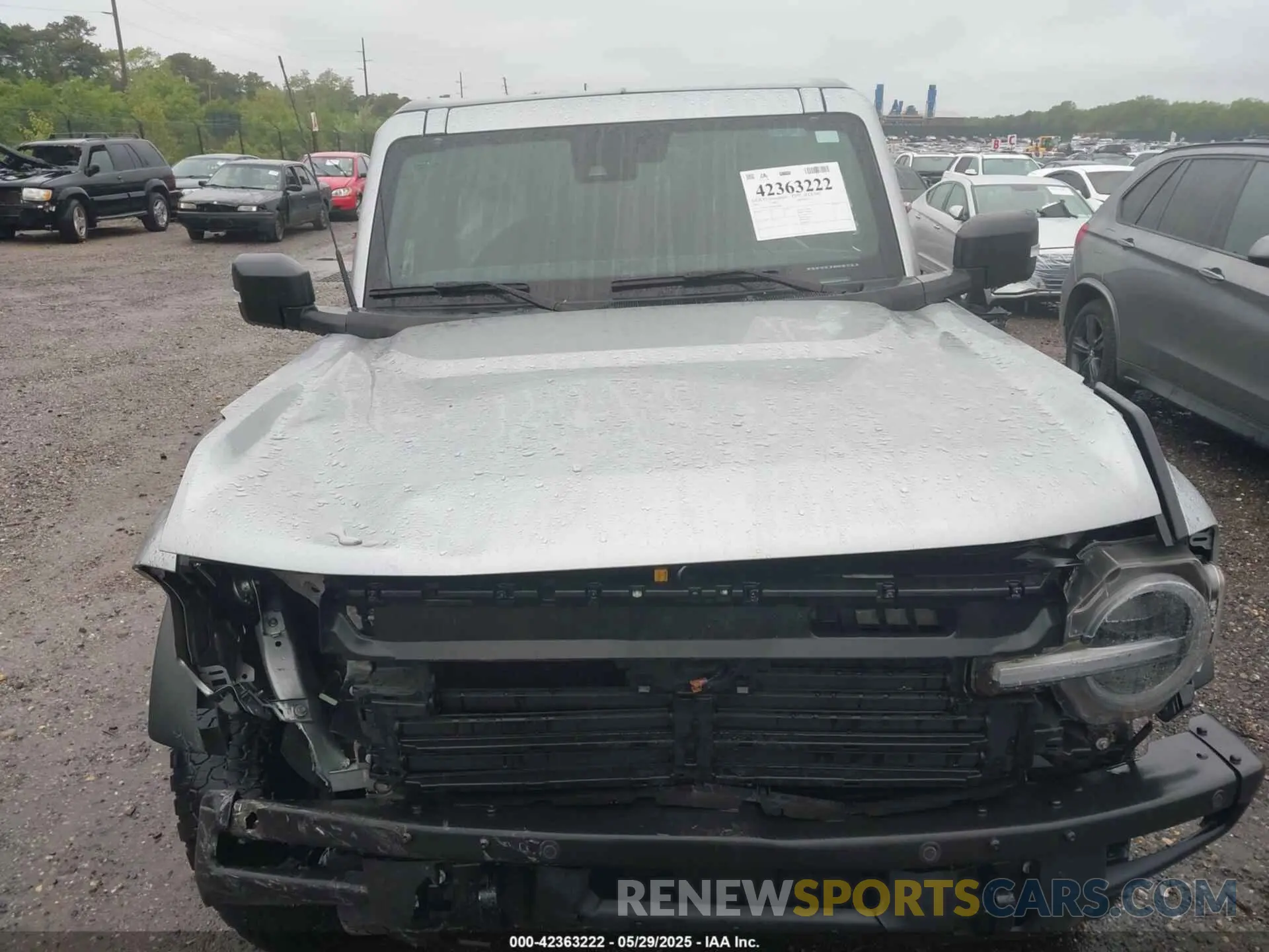 12 Photograph of a damaged car 1FMEE5DP7MLA78805 FORD BRONCO 2021