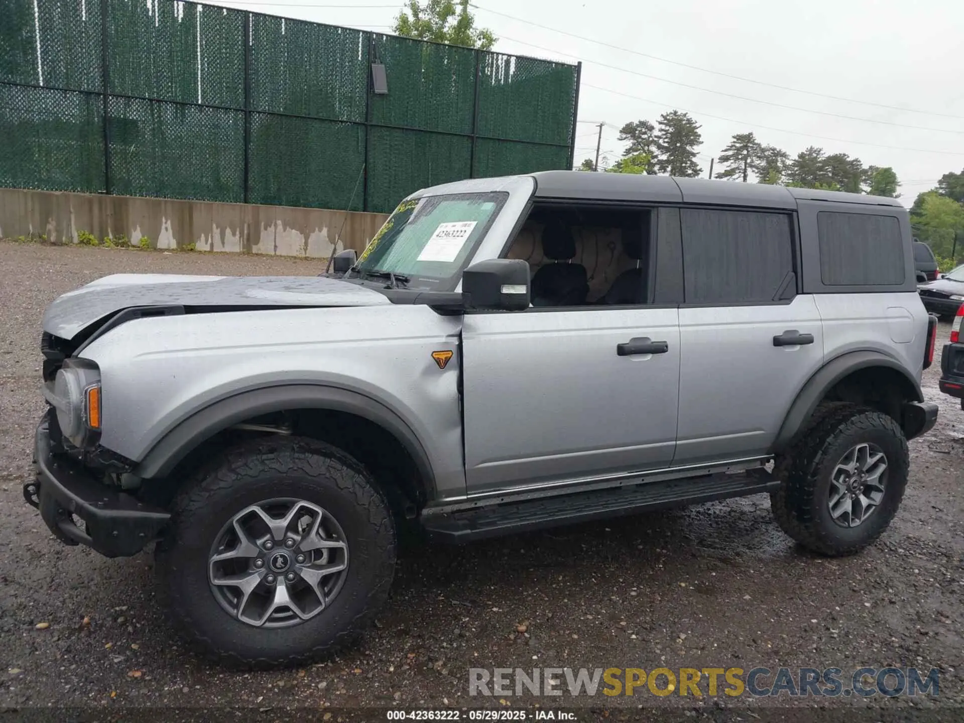 14 Photograph of a damaged car 1FMEE5DP7MLA78805 FORD BRONCO 2021