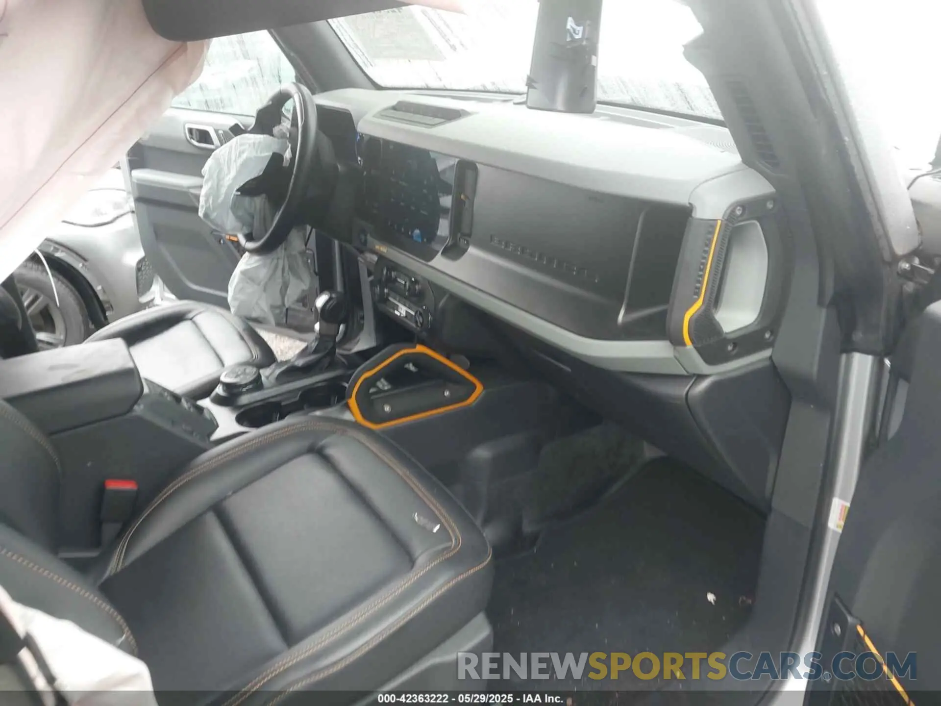 5 Photograph of a damaged car 1FMEE5DP7MLA78805 FORD BRONCO 2021