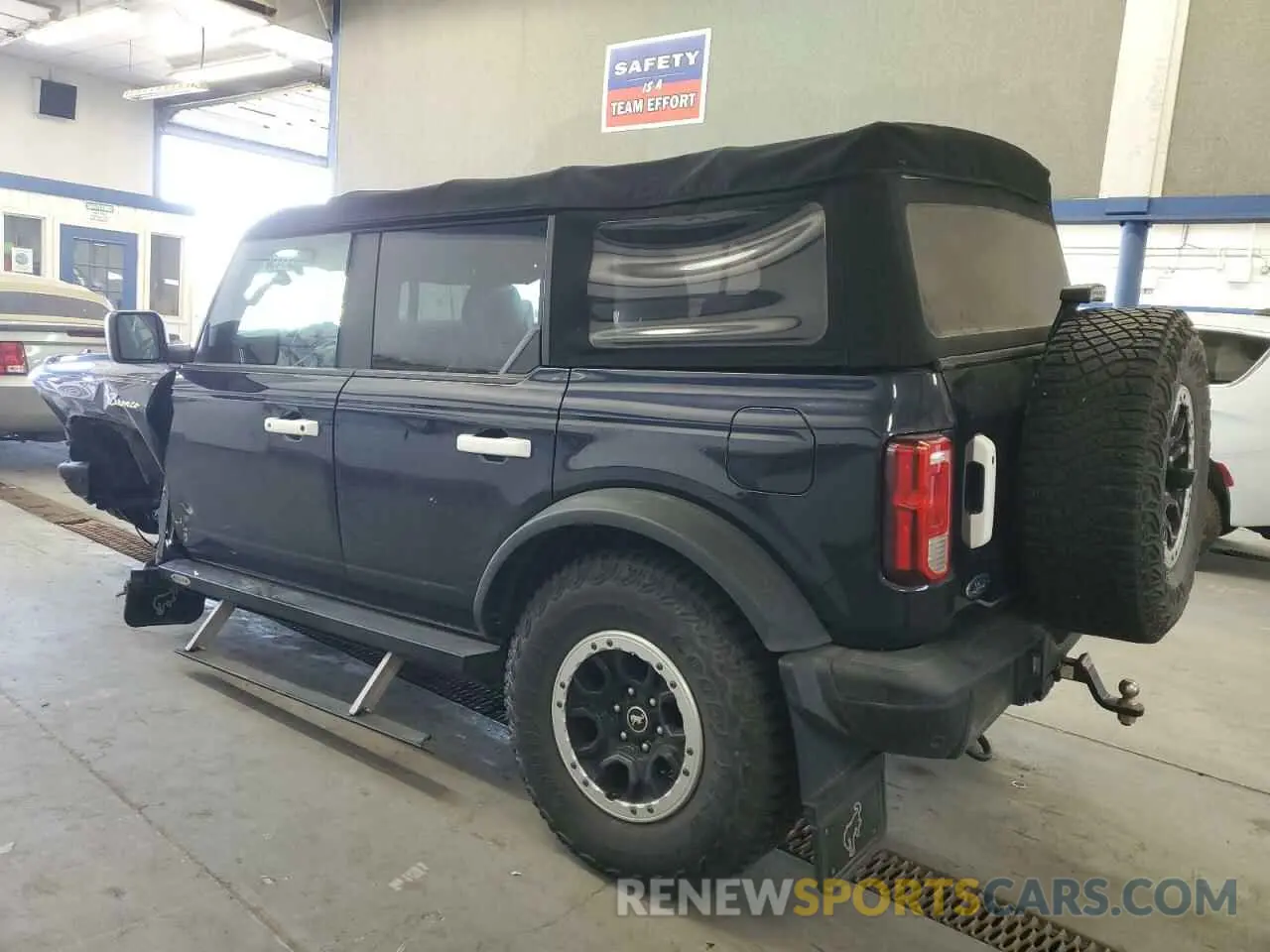 2 Photograph of a damaged car 1FMEE5DP8MLA86069 FORD BRONCO 2021