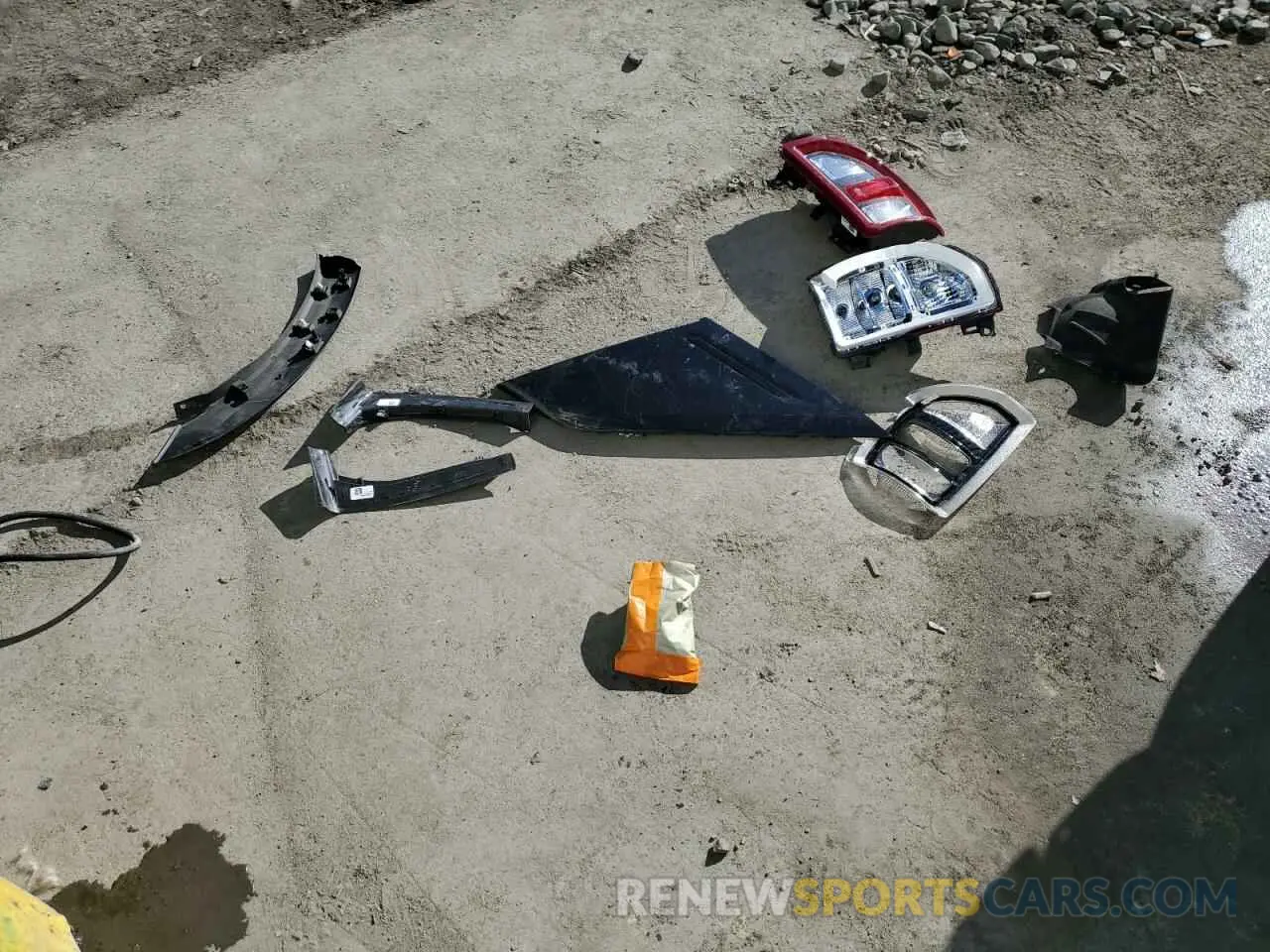 13 Photograph of a damaged car 3FMCR9B64MRA20715 FORD BRONCO 2021