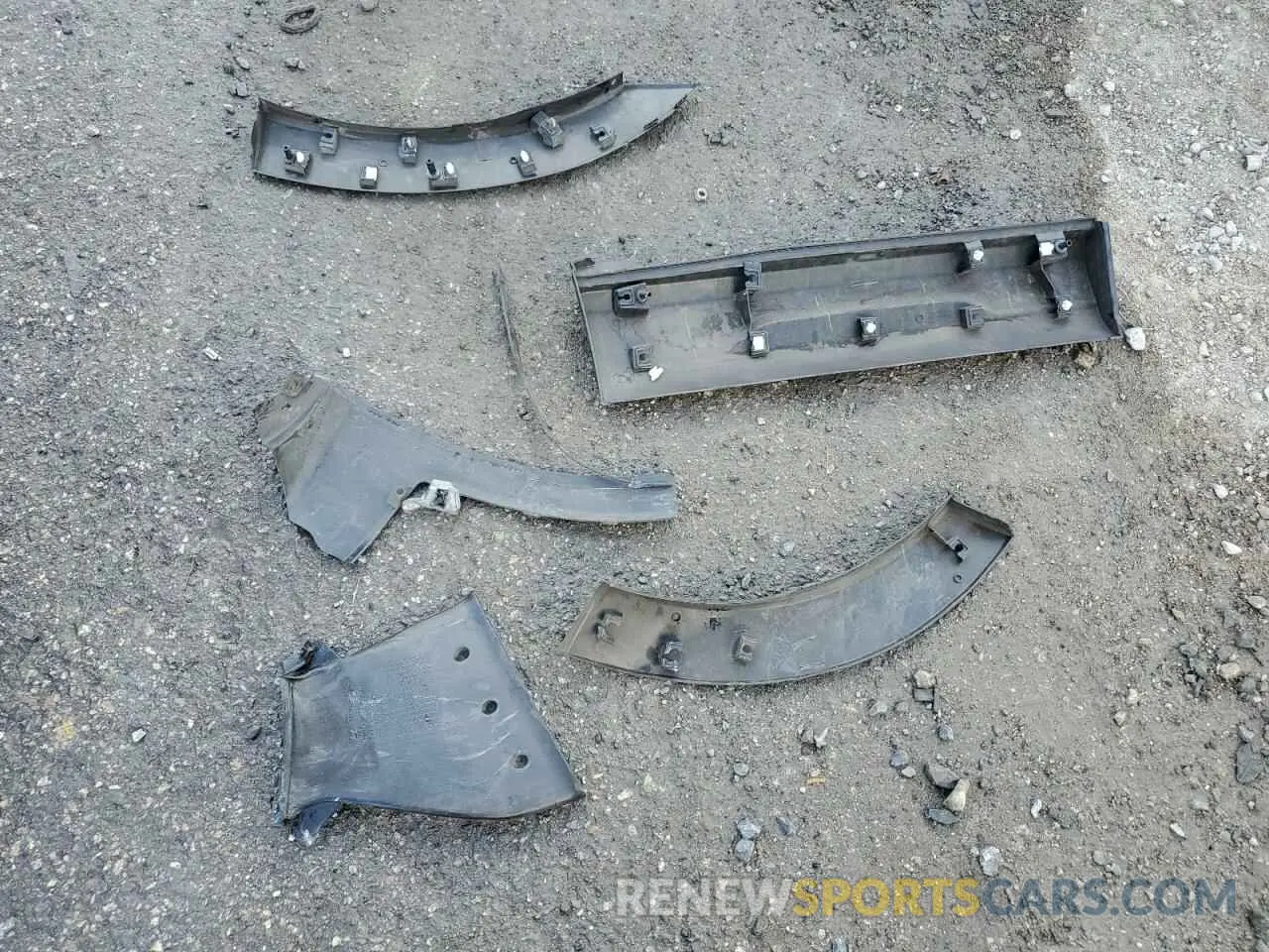 13 Photograph of a damaged car 3FMCR9B64MRA80767 FORD BRONCO 2021