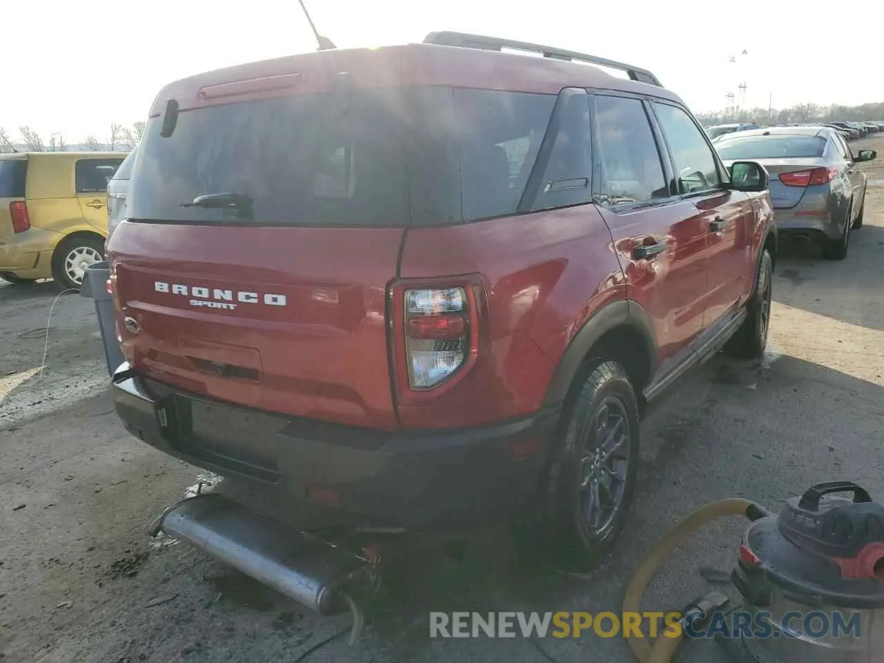 3 Фотография поврежденного автомобиля 3FMCR9B64MRA99402 FORD BRONCO 2021
