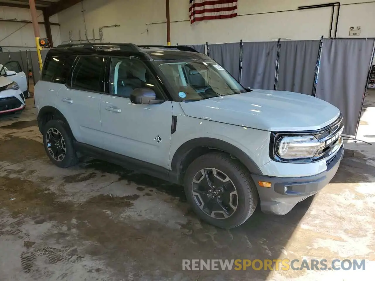 4 Photograph of a damaged car 3FMCR9C64MRB09019 FORD BRONCO 2021
