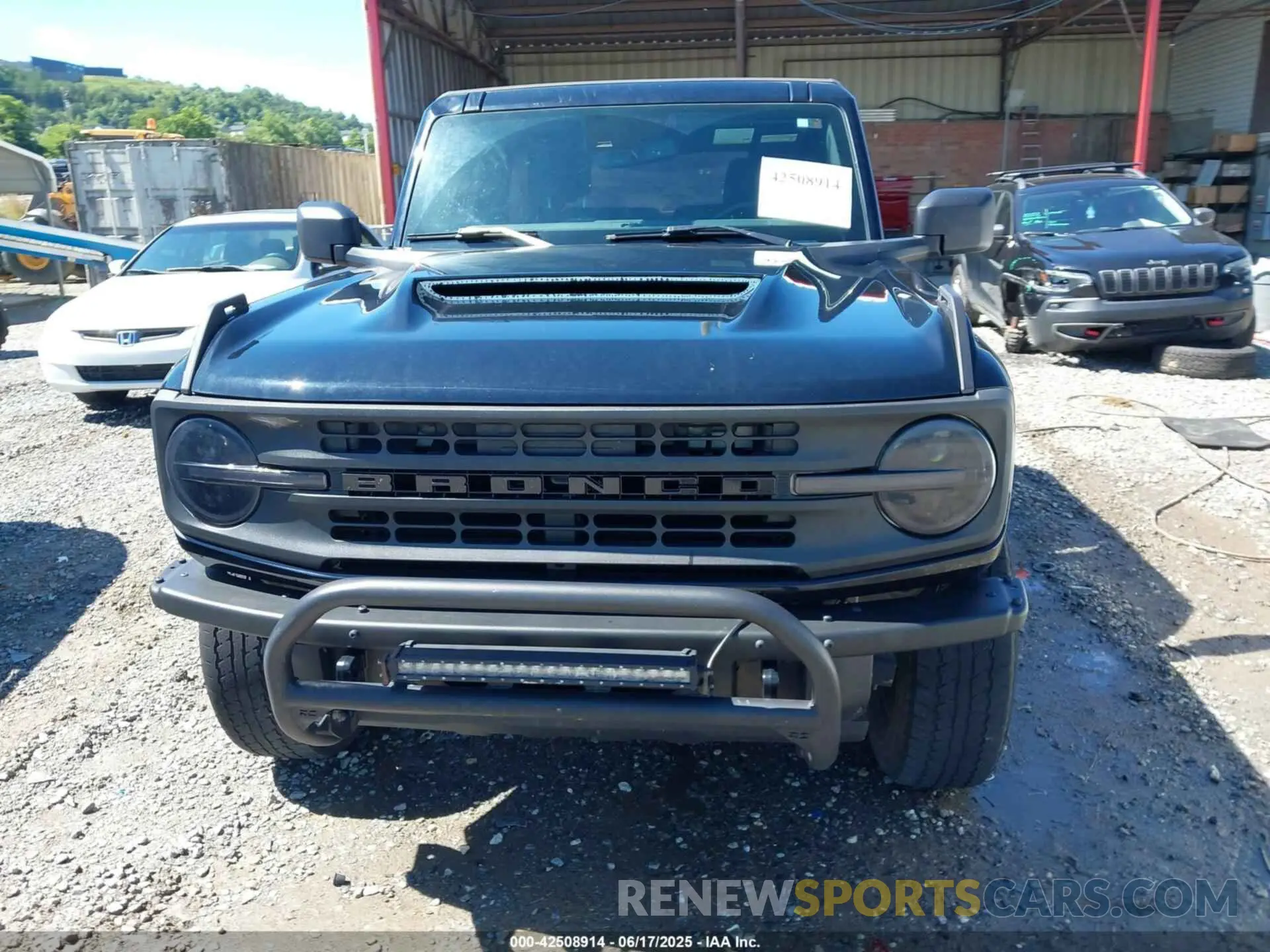 12 Photograph of a damaged car 1FMDE5AP1NLB45867 FORD BRONCO 2022