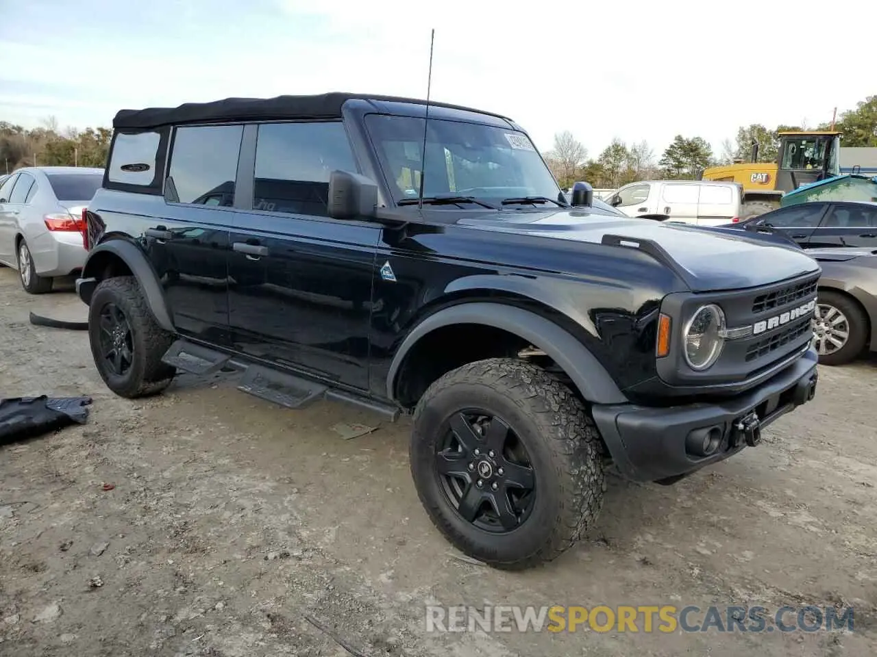4 Photograph of a damaged car 1FMDE5BH0NLB86904 FORD BRONCO 2022