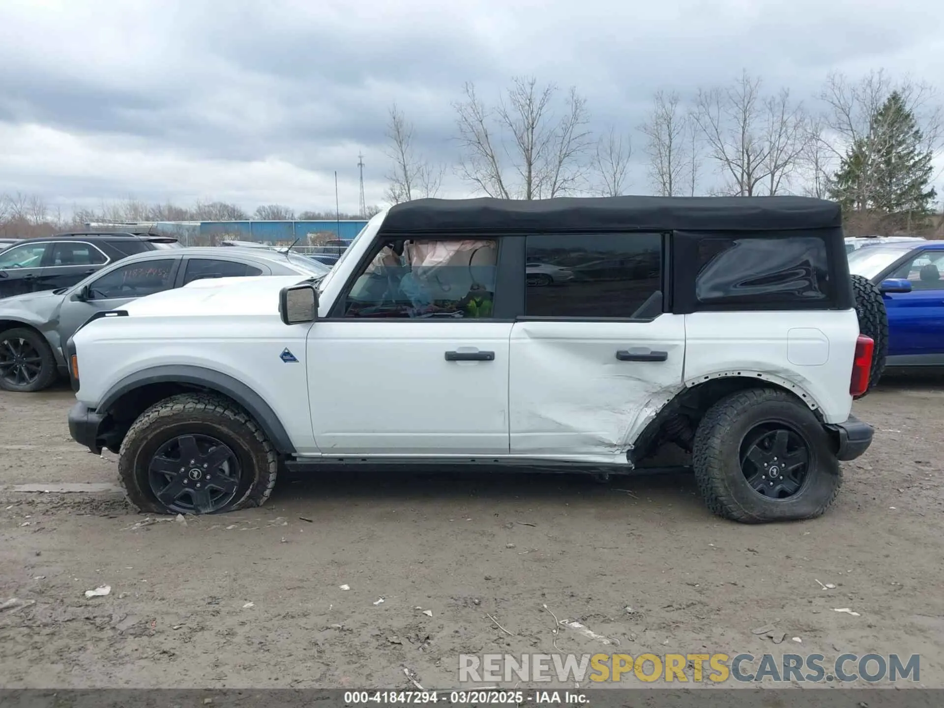 13 Photograph of a damaged car 1FMDE5BH2NLB90209 FORD BRONCO 2022