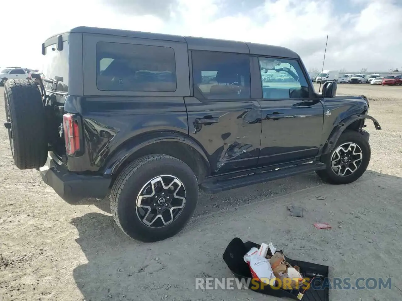 3 Photograph of a damaged car 1FMDE5BH3NLB21514 FORD BRONCO 2022