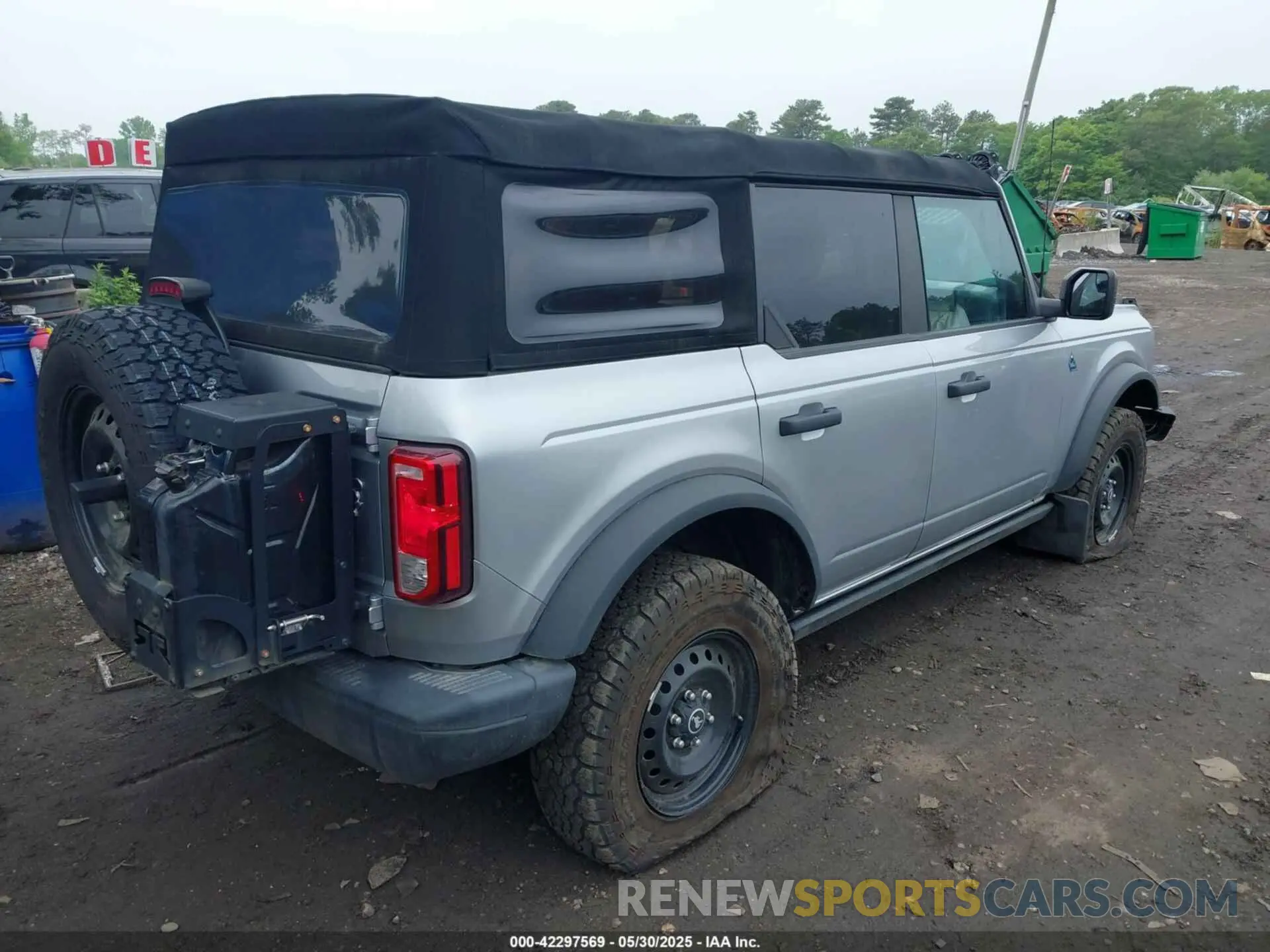 4 Photograph of a damaged car 1FMDE5BH4NLA78737 FORD BRONCO 2022