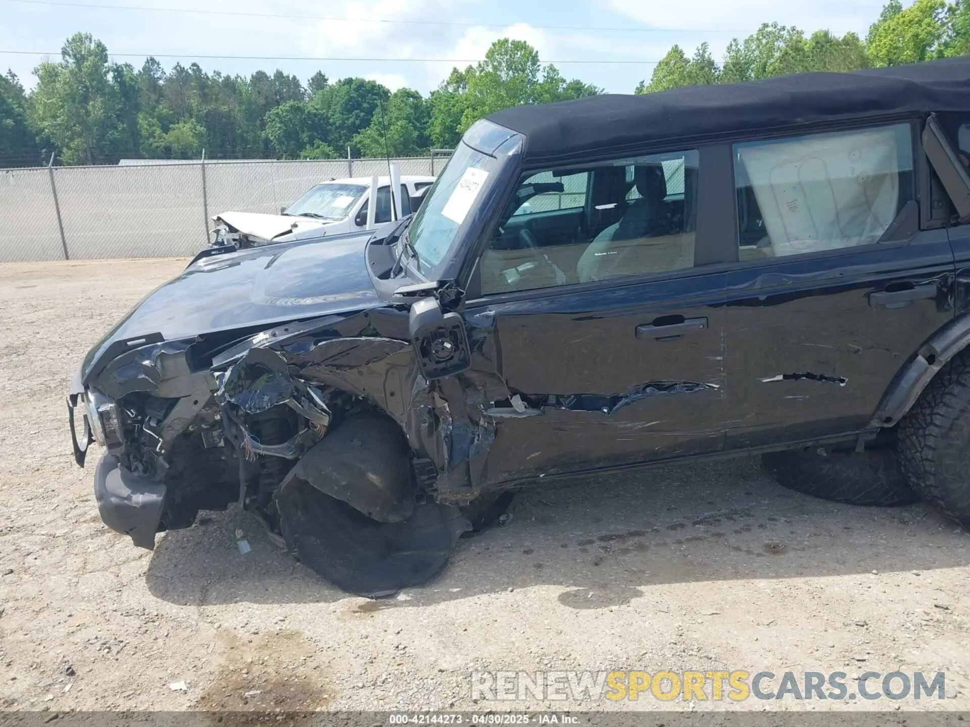 6 Photograph of a damaged car 1FMDE5BH6NLA86581 FORD BRONCO 2022