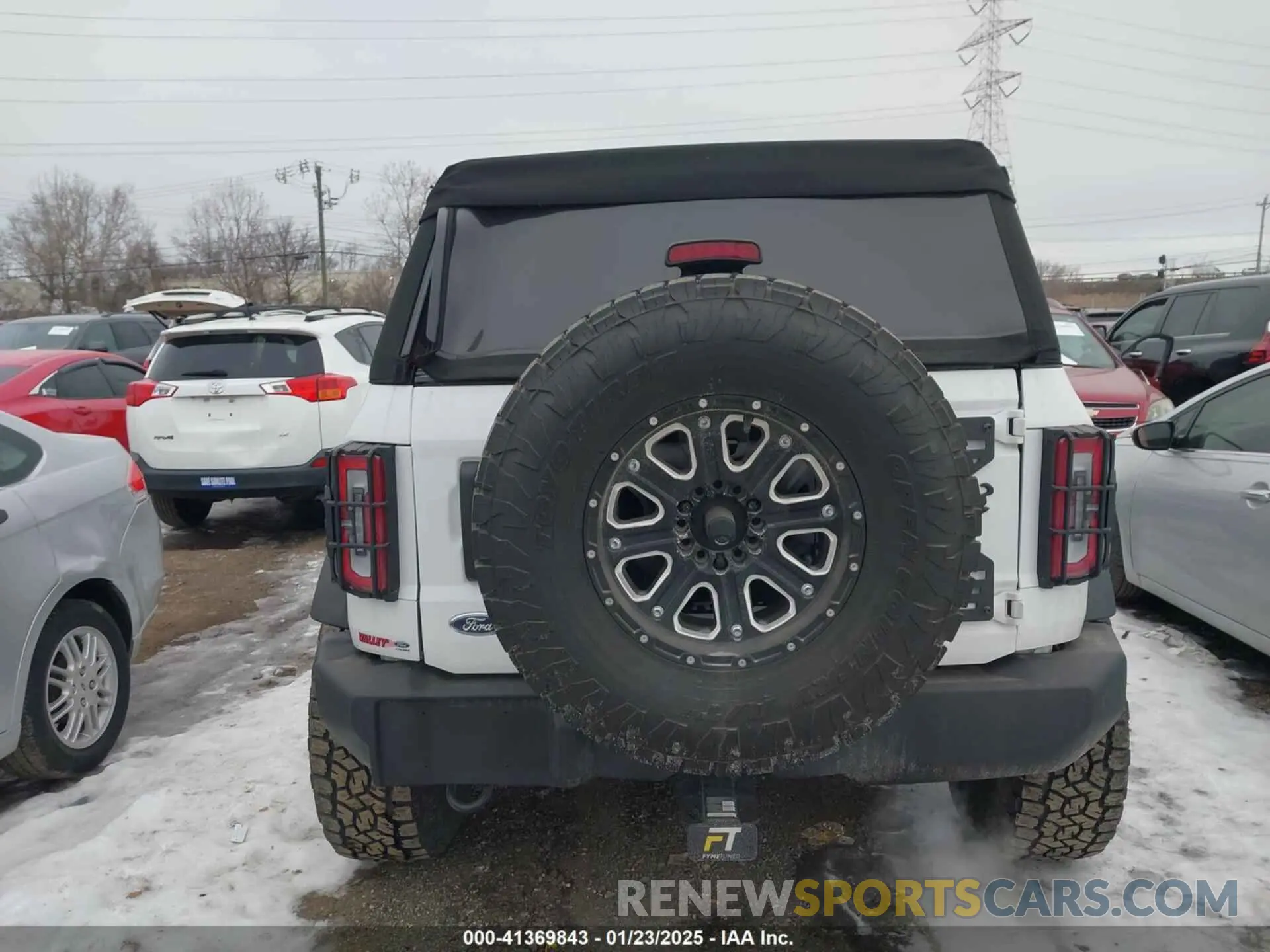 16 Photograph of a damaged car 1FMDE5BH6NLB13987 FORD BRONCO 2022
