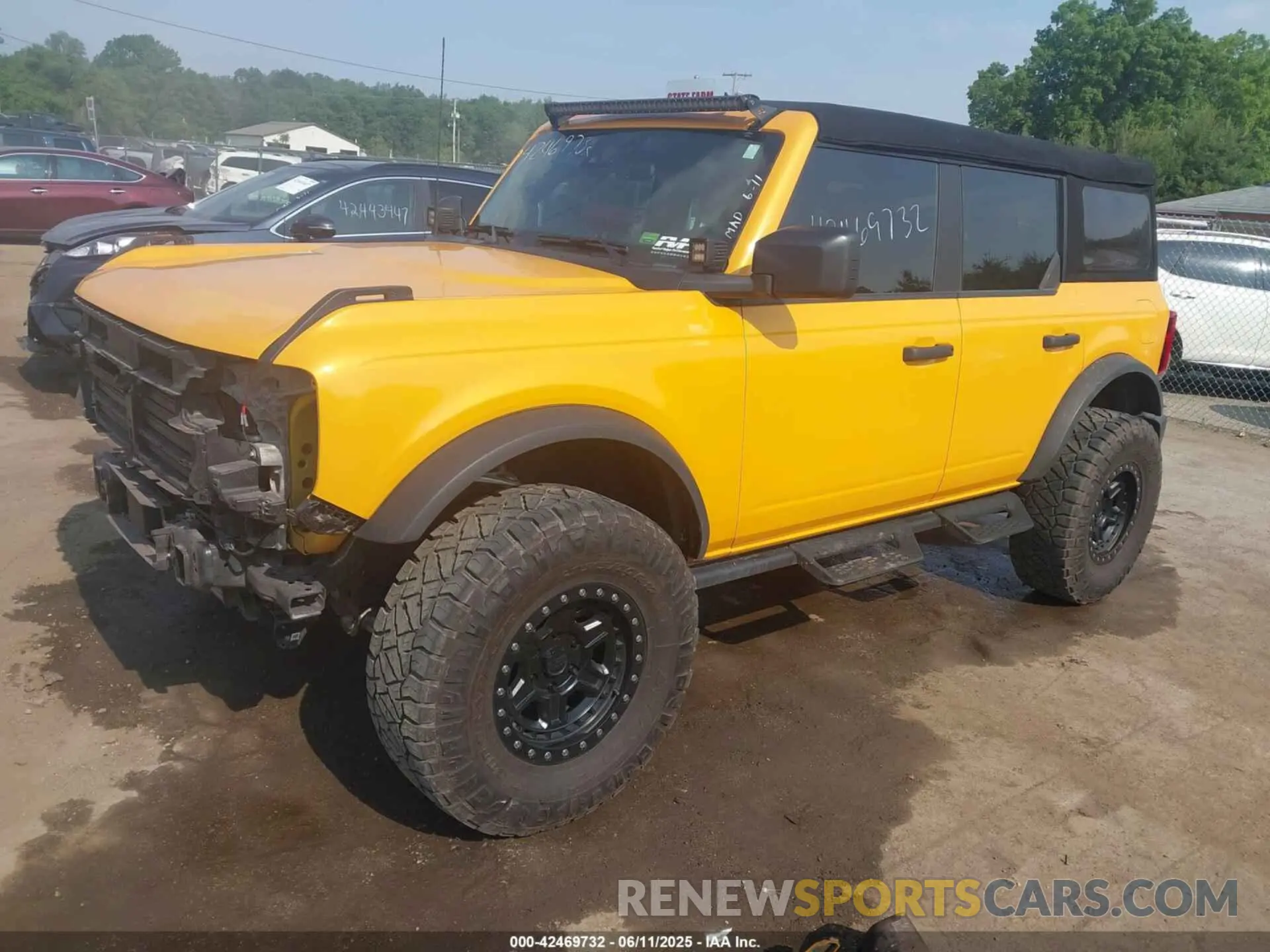 2 Photograph of a damaged car 1FMDE5BH8NLB86567 FORD BRONCO 2022