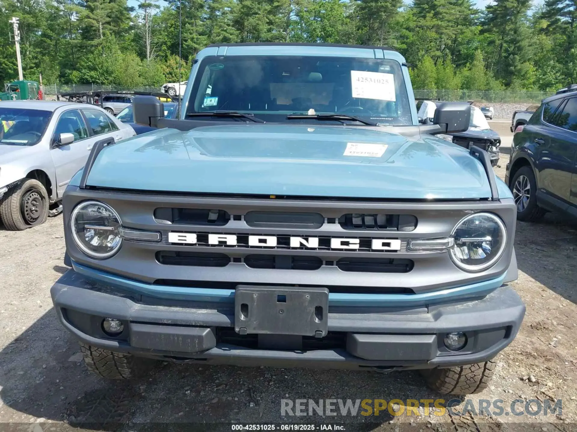 12 Photograph of a damaged car 1FMDE5BH9NLA86879 FORD BRONCO 2022