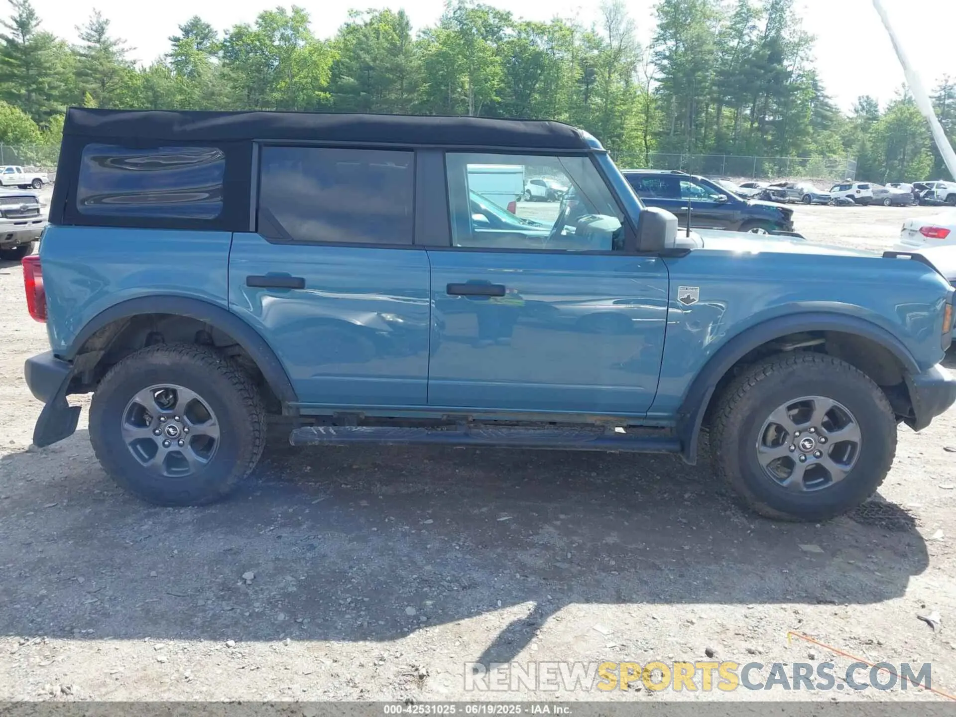 13 Photograph of a damaged car 1FMDE5BH9NLA86879 FORD BRONCO 2022