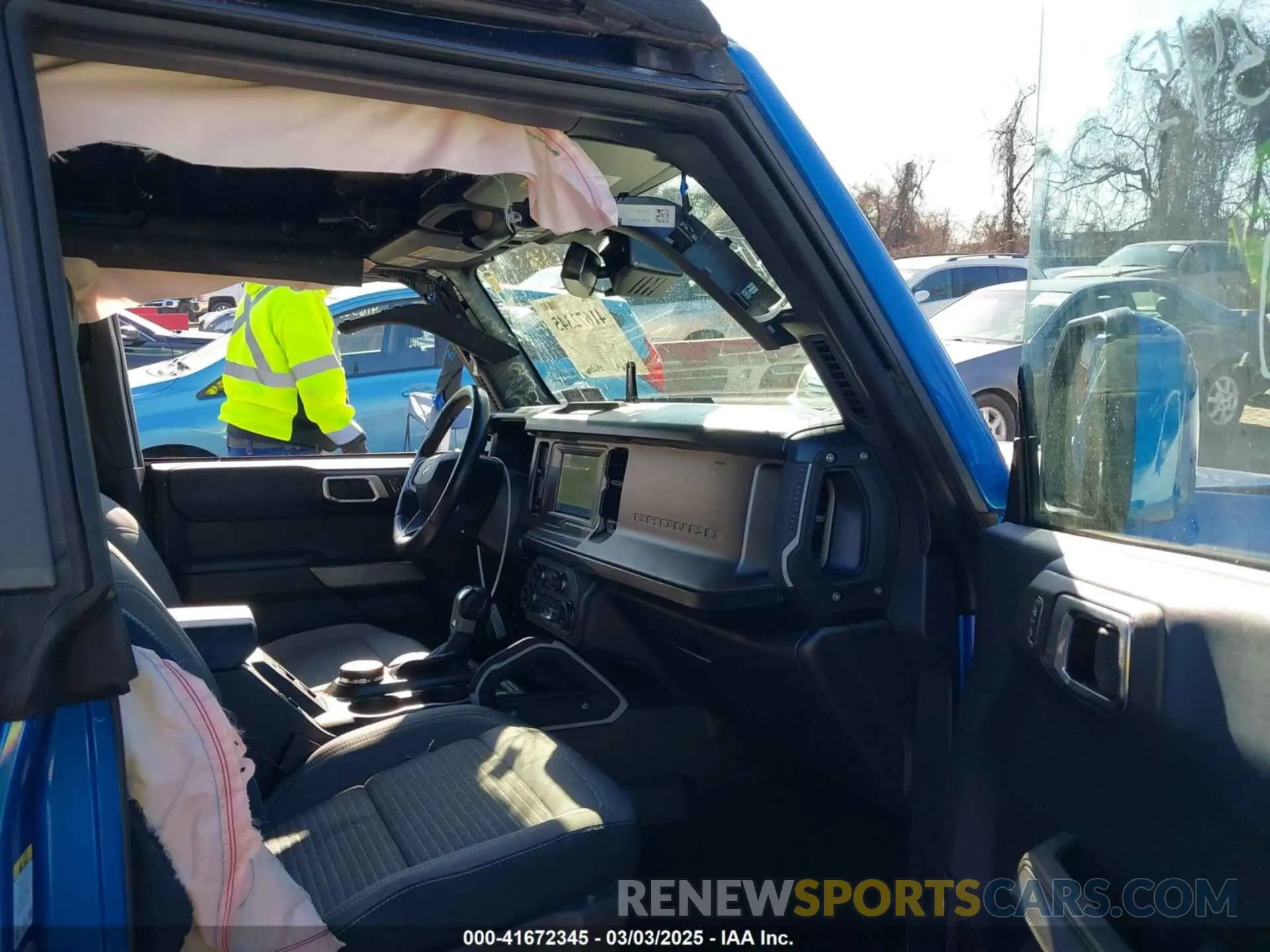 5 Photograph of a damaged car 1FMDE5BHXNLB00725 FORD BRONCO 2022