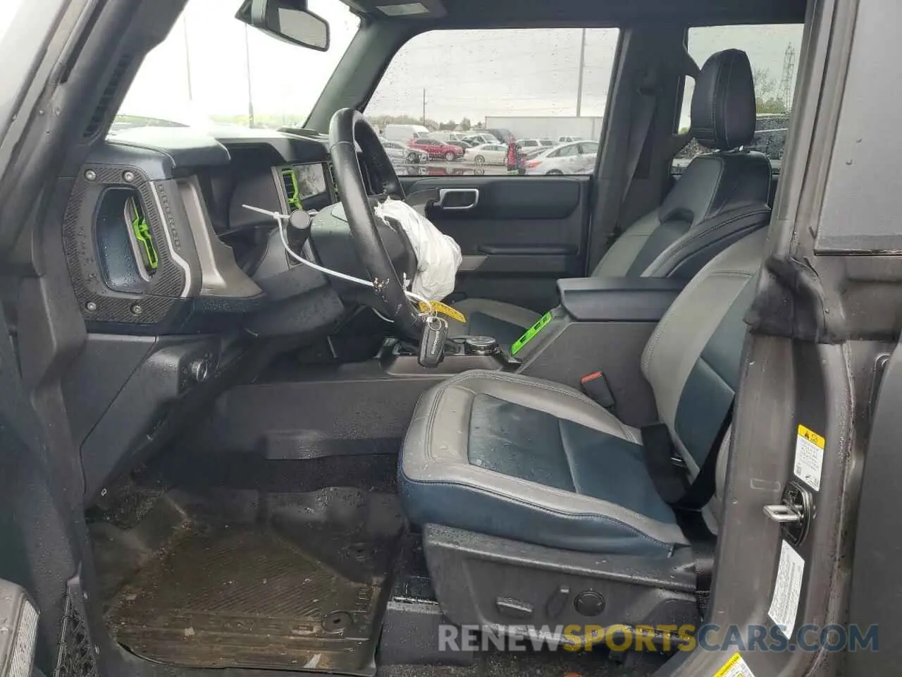 7 Photograph of a damaged car 1FMDE5DH3NLA98846 FORD BRONCO 2022