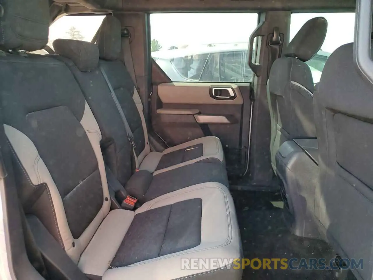 11 Фотография поврежденного автомобиля 1FMEE5DP0NLA72068 FORD BRONCO 2022