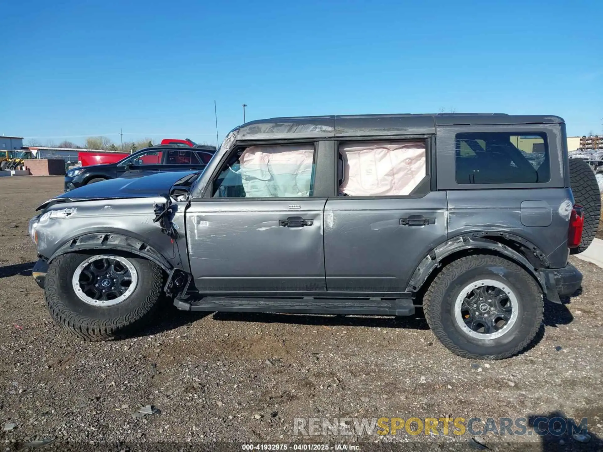 14 Photograph of a damaged car 1FMEE5DP0NLB85017 FORD BRONCO 2022