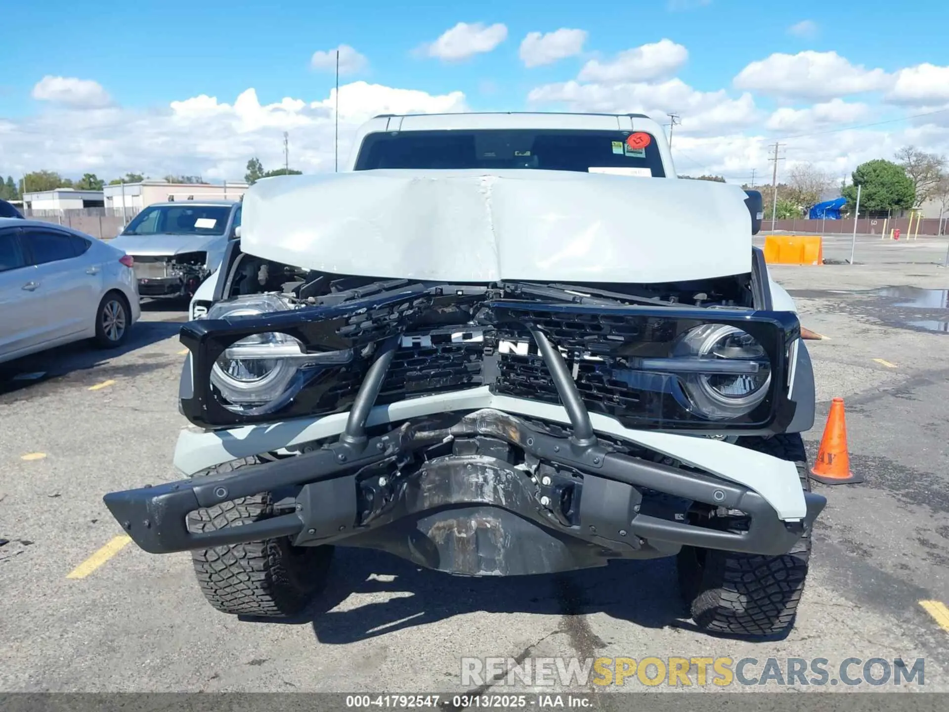 12 Photograph of a damaged car 1FMEE5DP1NLB51765 FORD BRONCO 2022